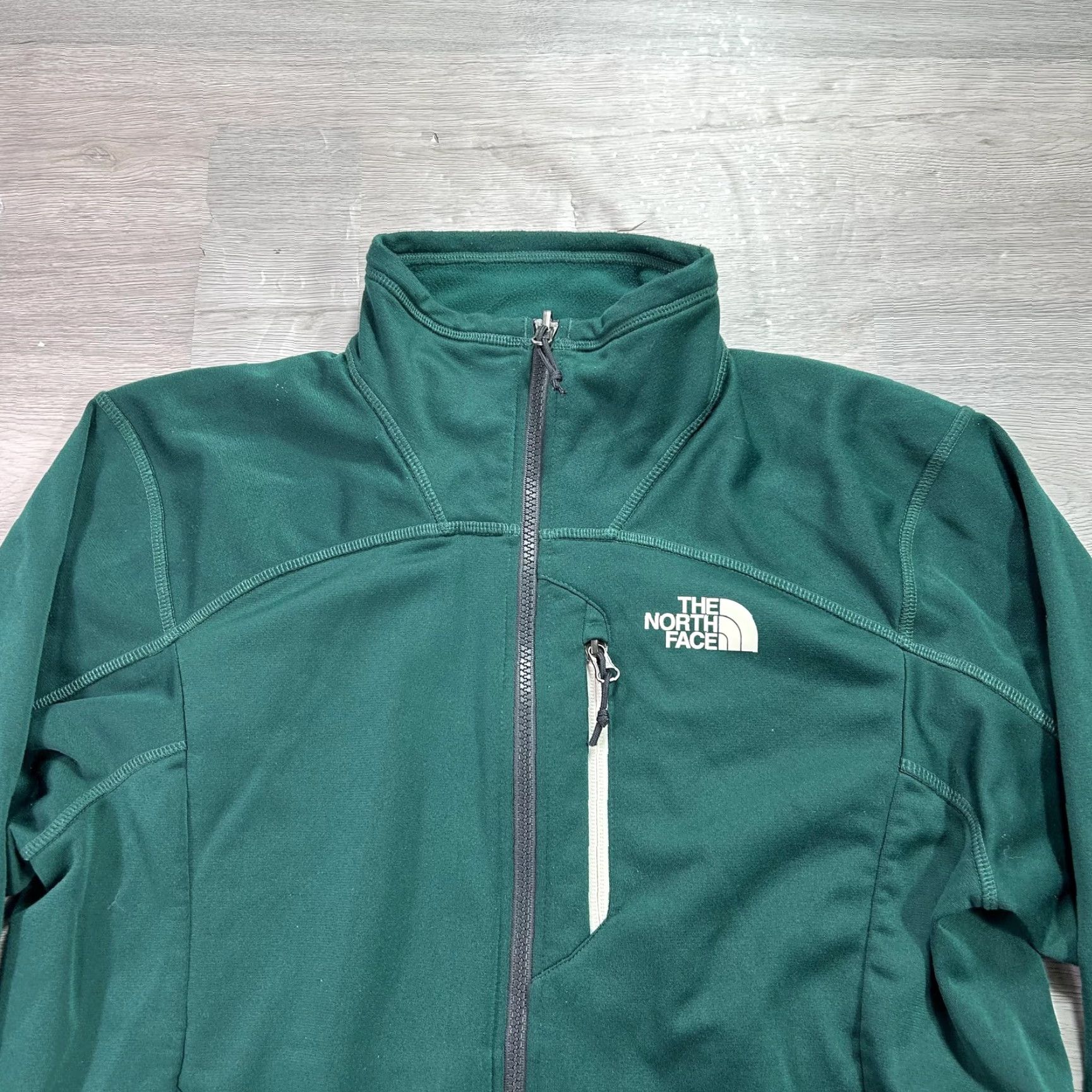The North Face The North Face Jacket Mens Medium Green Softshell Full Zip Lined Pockets Zipped Pockets Hiking Outdoor Size US M / EU 48-50 / 2 - 4 Thumbnail