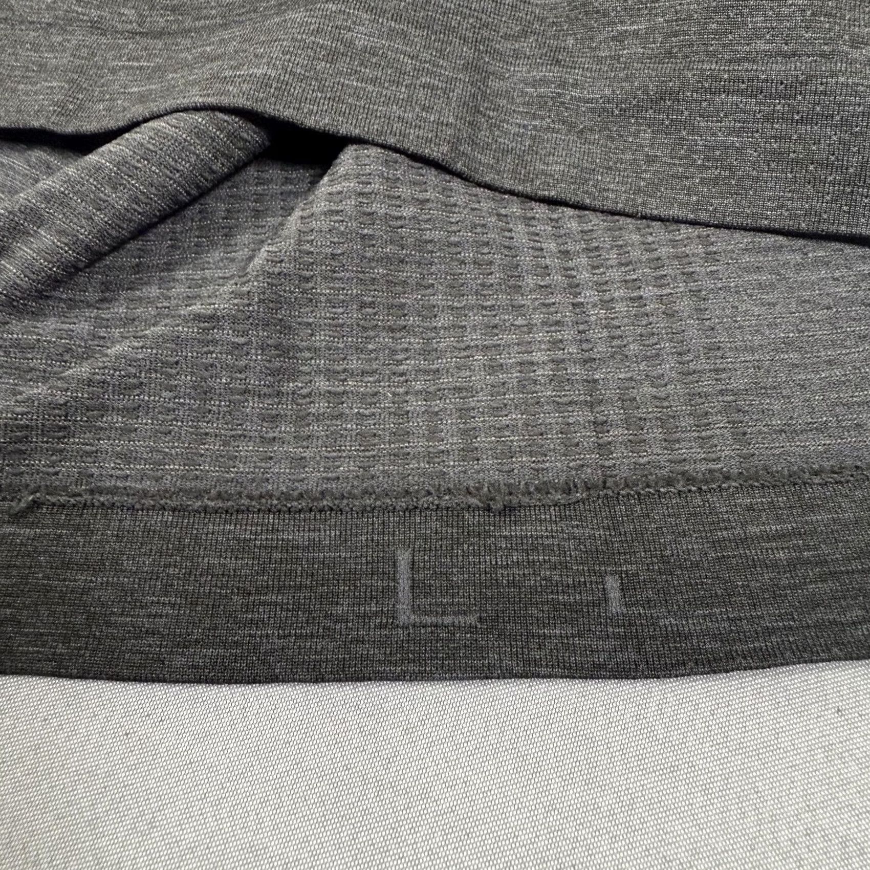 Lululemon Lululemon Shirt Mens Large Gray Metal Vent Tech Seamless Running Tee Performance Size US L / EU 52-54 / 3 - 6 Thumbnail