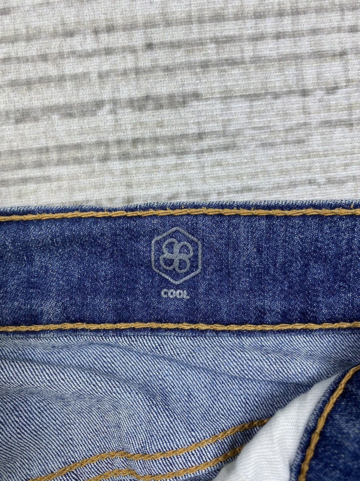 Levi's Vintage Levi’s 502 Distressed Slim Fit Denim Pants Size US 30 / EU 46 - 11 Thumbnail