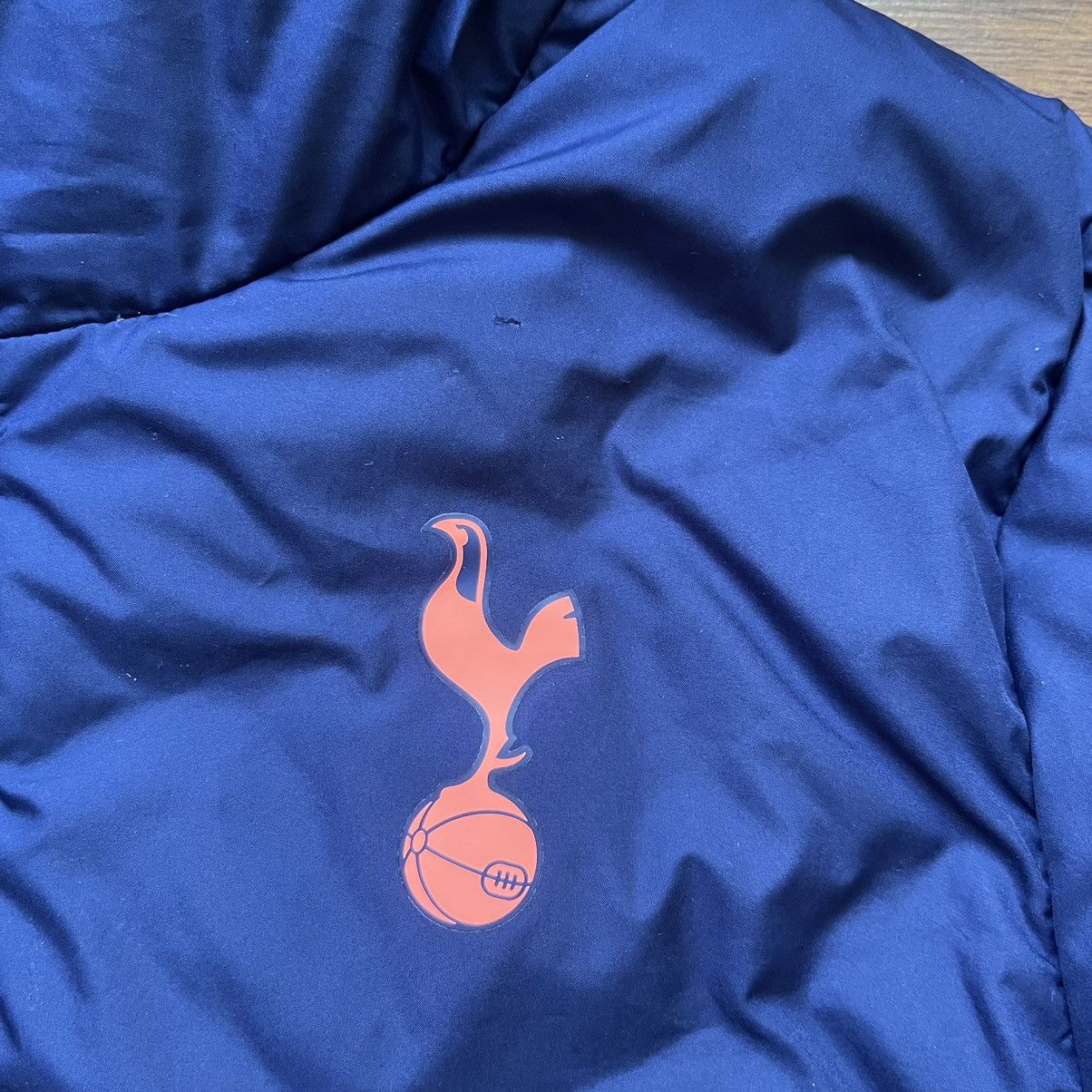 Nike × Vintage TOTTENHAM HOTSPUR NIKE 2020/2021 FOOTBALL WOMENS DOWN JACKET Size M / US 6-8 / IT 42-44 - 5 Thumbnail