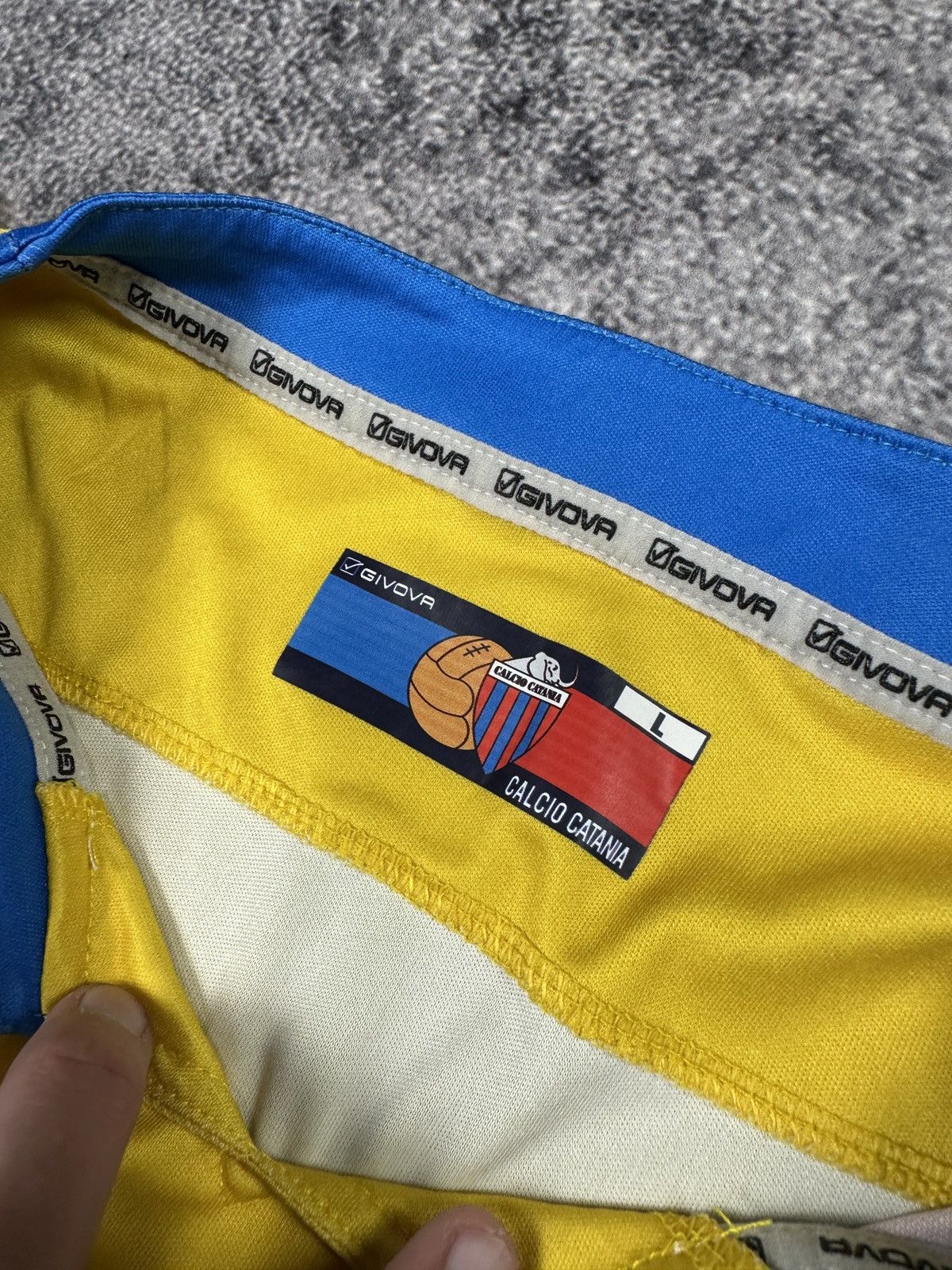 Vintage Givova Calcio Catania Soccer Jersey Streetwear Rare Casual L Size US L / EU 52-54 / 3 - 5 Thumbnail