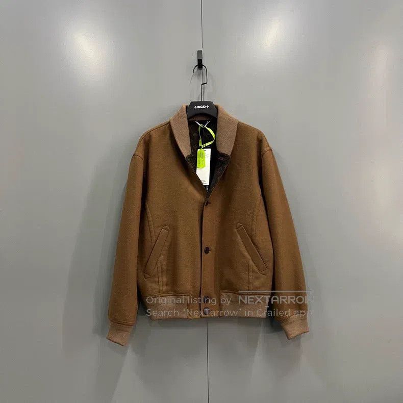 Louis Vuitton Louis Vuitton Brown lined print jacket Size US M / EU 48-50 / 2 - 1 Thumbnail