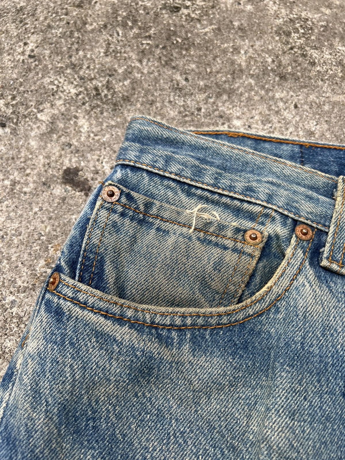 Levi's Vintage 80’s Levi’s 501 Distress Mud Wash Jean Very Rare Size US 31 - 12 Thumbnail