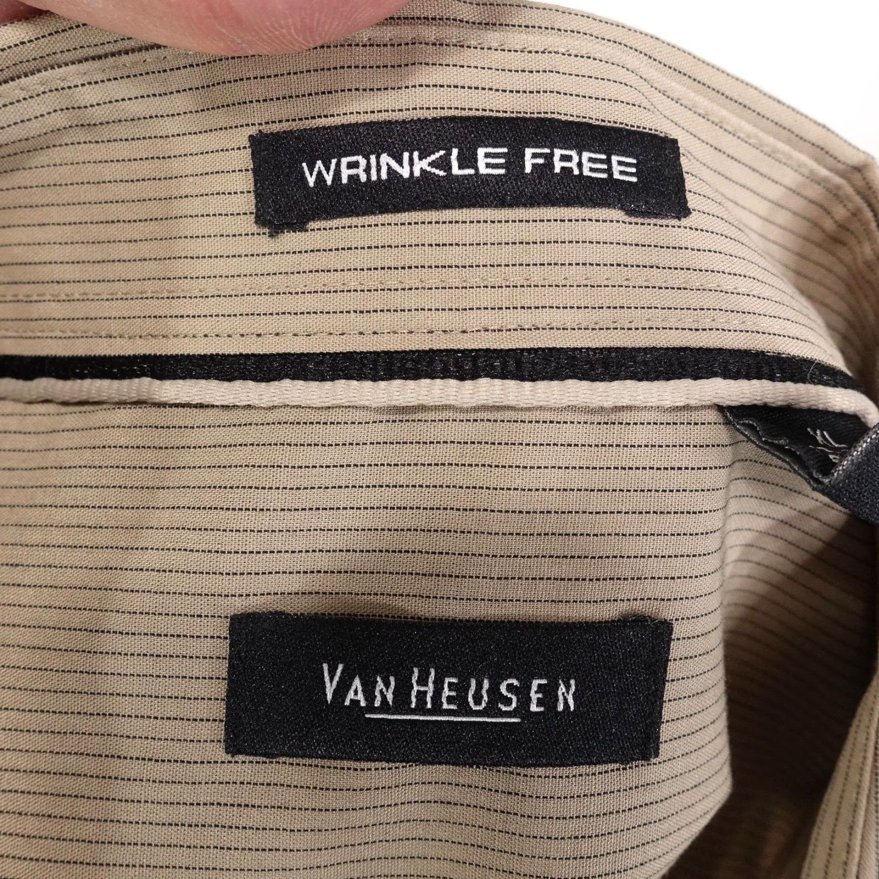 Van Heusen Van Heusen Shirt Mens XL Tan Wrinkle Free Button Down Long Sleeve Classic Pocket Size US XL / EU 56 / 4 - 6 Thumbnail