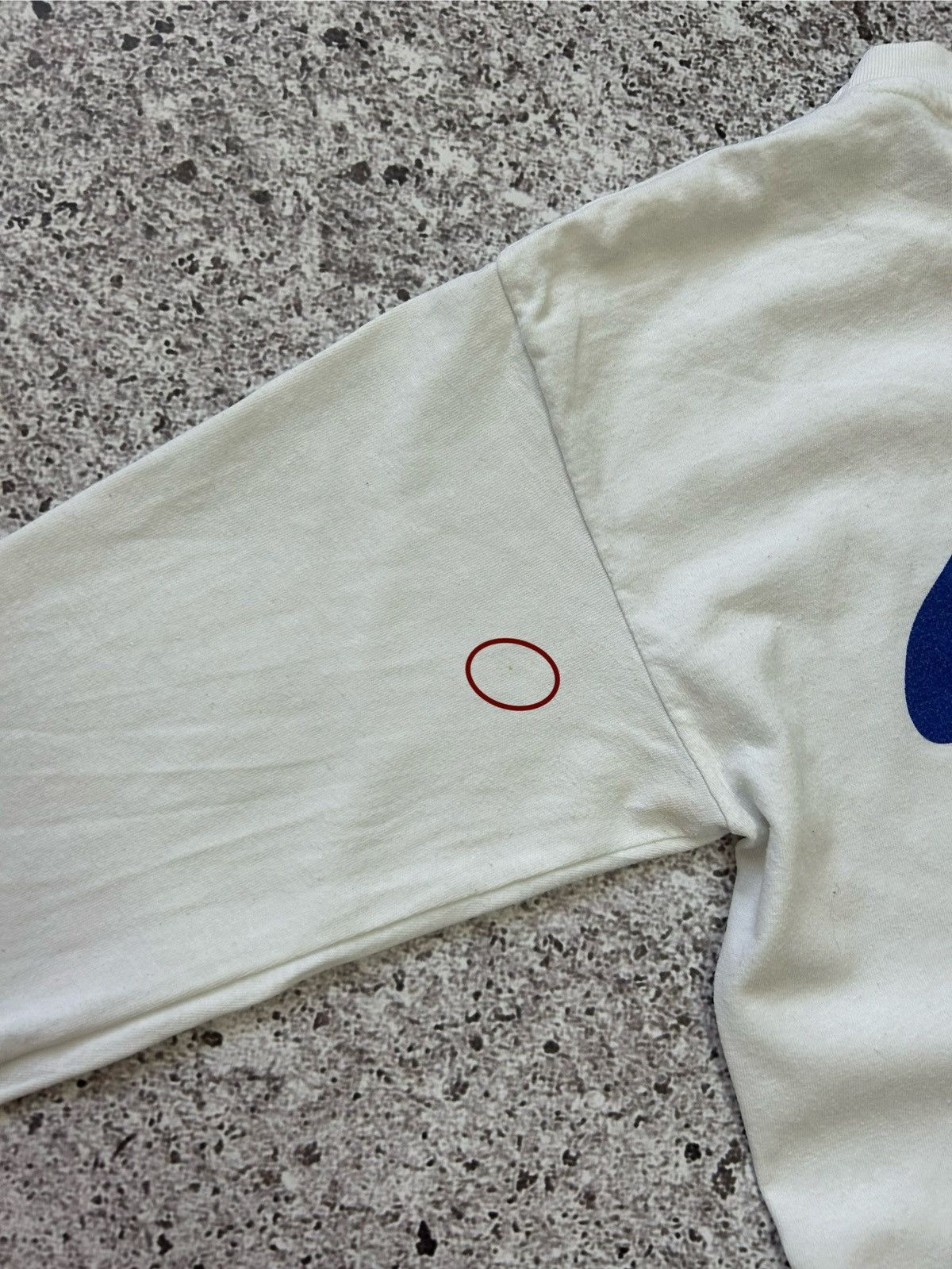Asics × Japanese Brand × Vintage Vintage 90s 1999 ASICS The Flora London Marathon T-Shirt Size US S / EU 44-46 / 1 - 12 Thumbnail