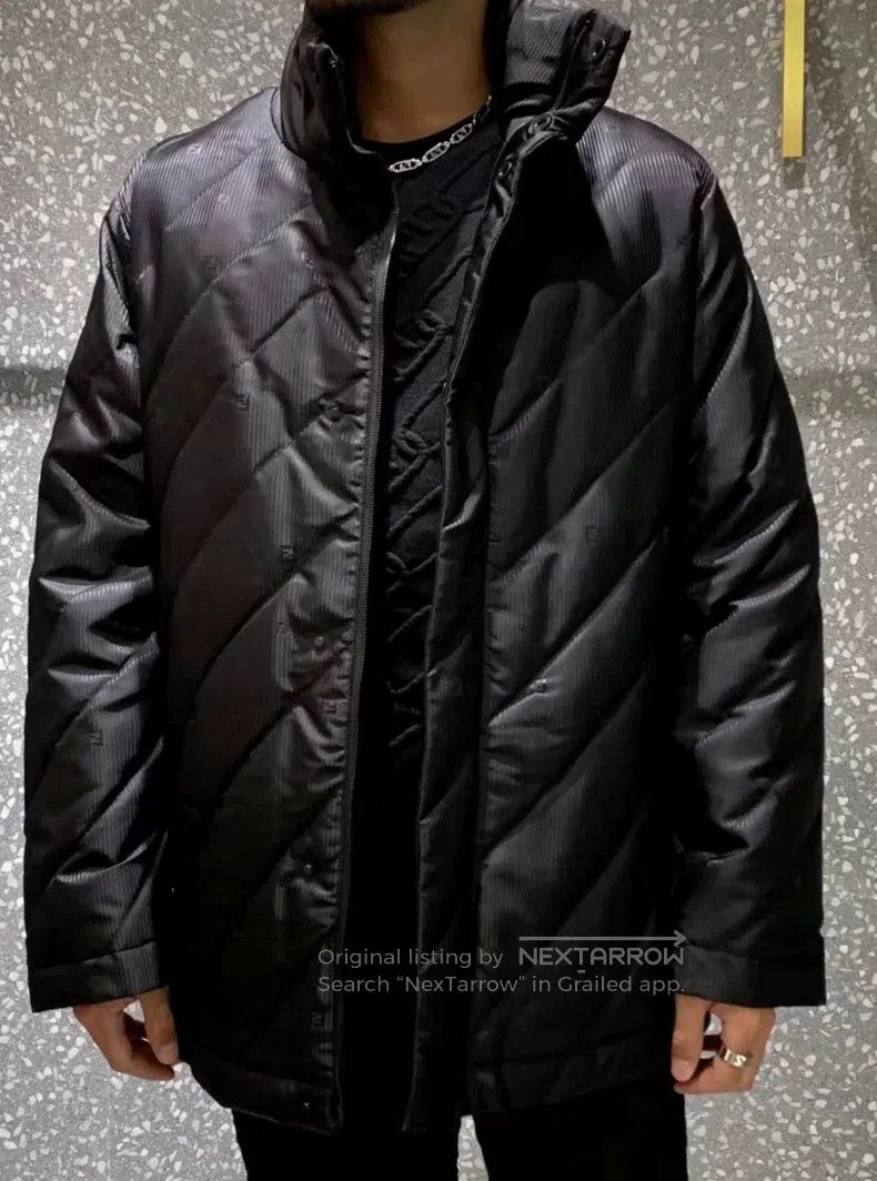 Fendi Fendi Black stand collar down jacket with hidden logo, nyl Size US L / EU 52-54 / 3 - 9 Thumbnail