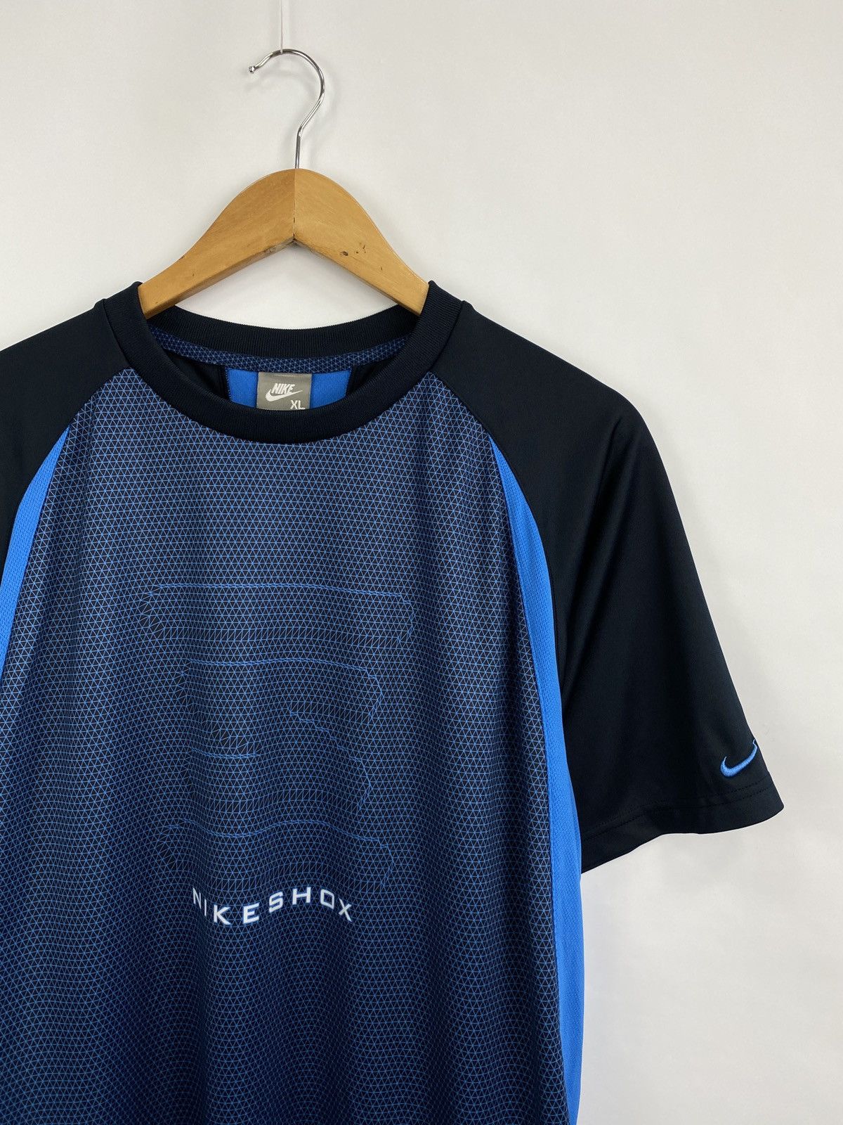 Nike 🇺🇸 Vintage 90s Nike Shox T-Shirt Rare Retro Hype Y2K TN Size US XL / EU 56 / 4 - 2 Thumbnail
