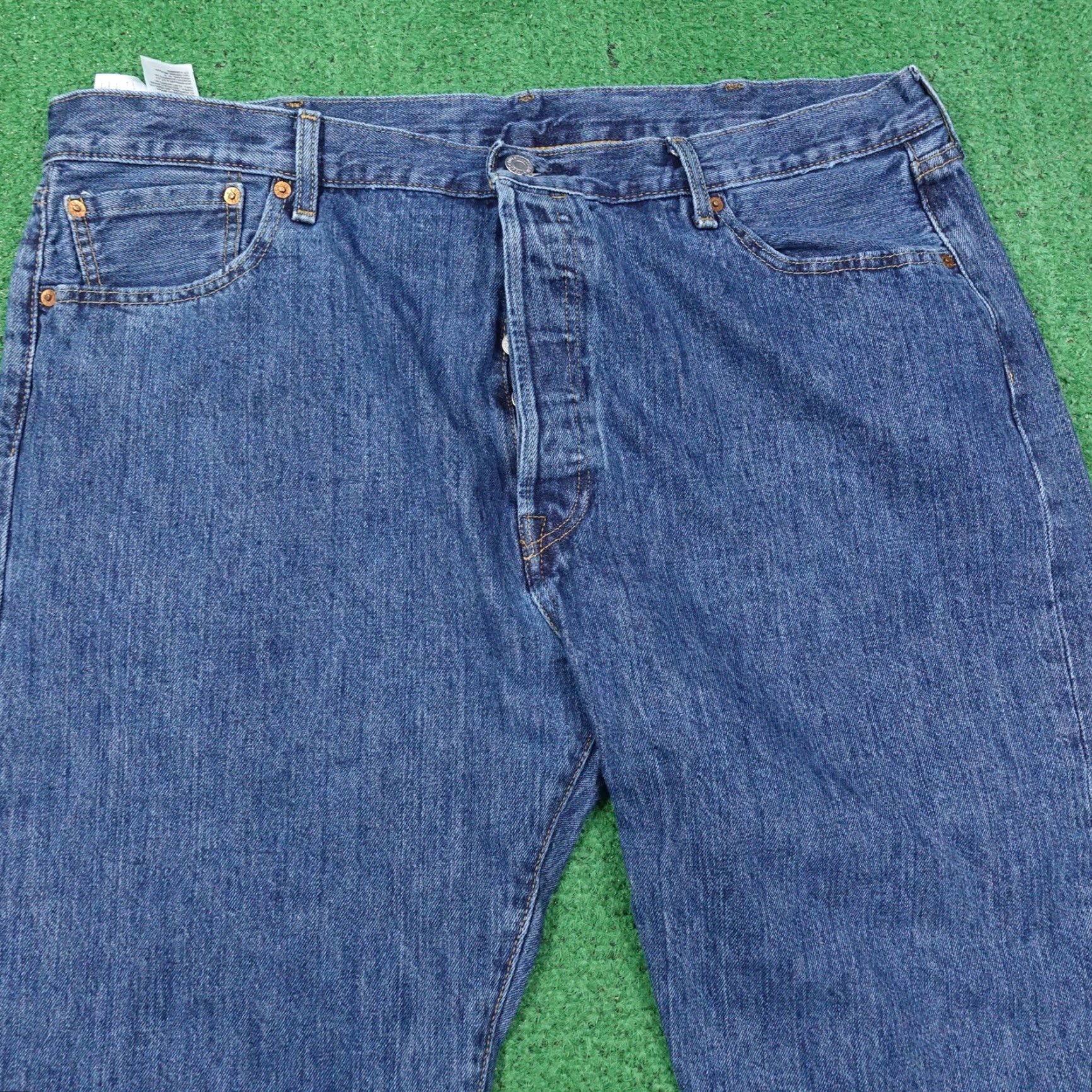 Levi's Vintage Levi's 501 Jeans Men Size 42x32 Blue Denim Straight Fit Button Fly 100% Cotton Size US 42 / EU 58 - 2 Thumbnail