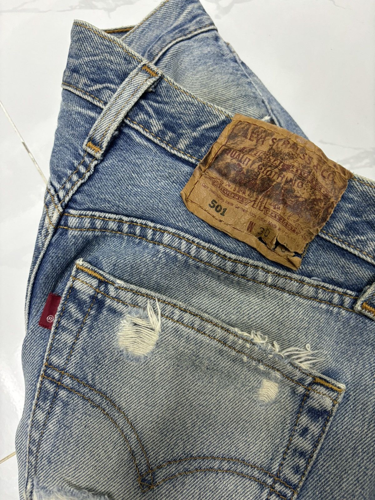 Levi's ❤️‍🔥LEVIS 501 DISTRESSED DENIM JEANS BUTTON FLY Size 28" / US 6 / IT 42 - 7 Thumbnail