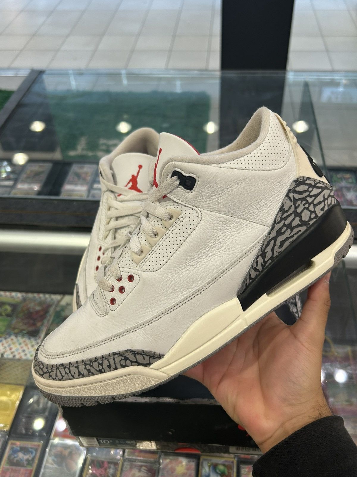 Jordan Brand Jordan 3 white cement reimagine Size US 10 / EU 43 - 2 Thumbnail