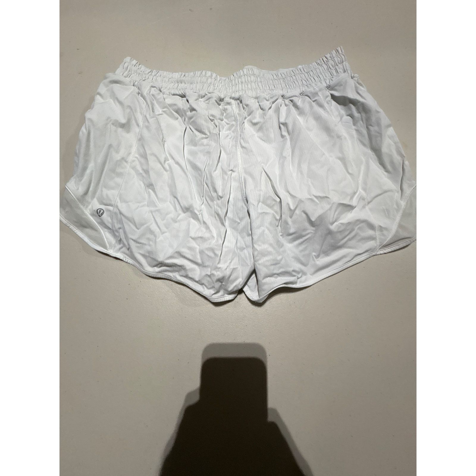 Lululemon Lululemon Women’s White Speed Up Shorts Size 12 Athletic Size 34" / US 12 / IT 48 - 5 Thumbnail