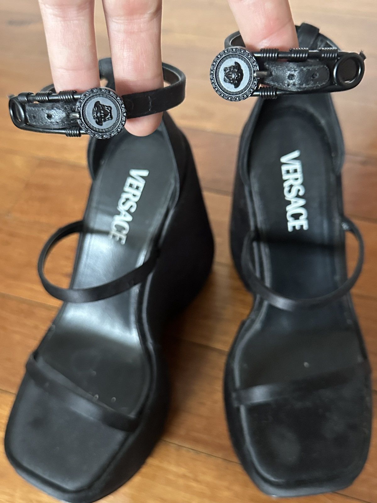 Versace Versace Sandal Pump Heels Size US 8 / IT 38 - 3 Thumbnail