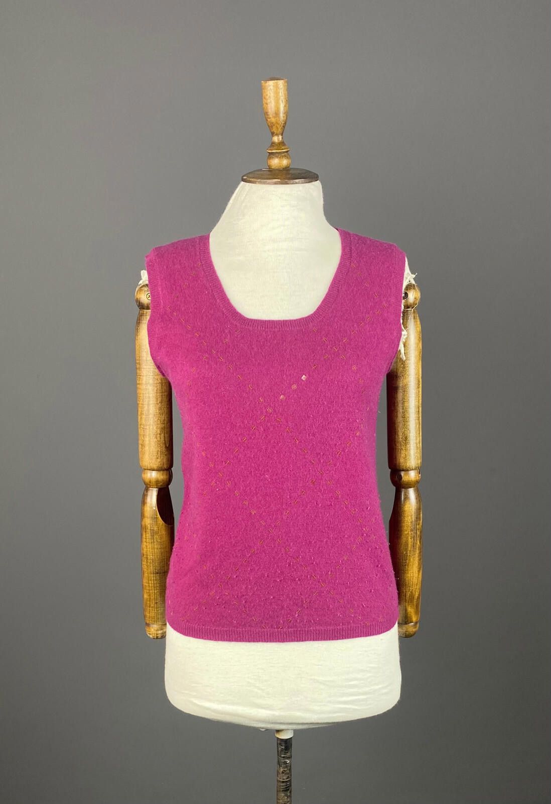 Designer Vintage Laura Ashley Pink Argyle Angora Sweater Vest Size M Size M / US 6-8 / IT 42-44 - 1 Thumbnail