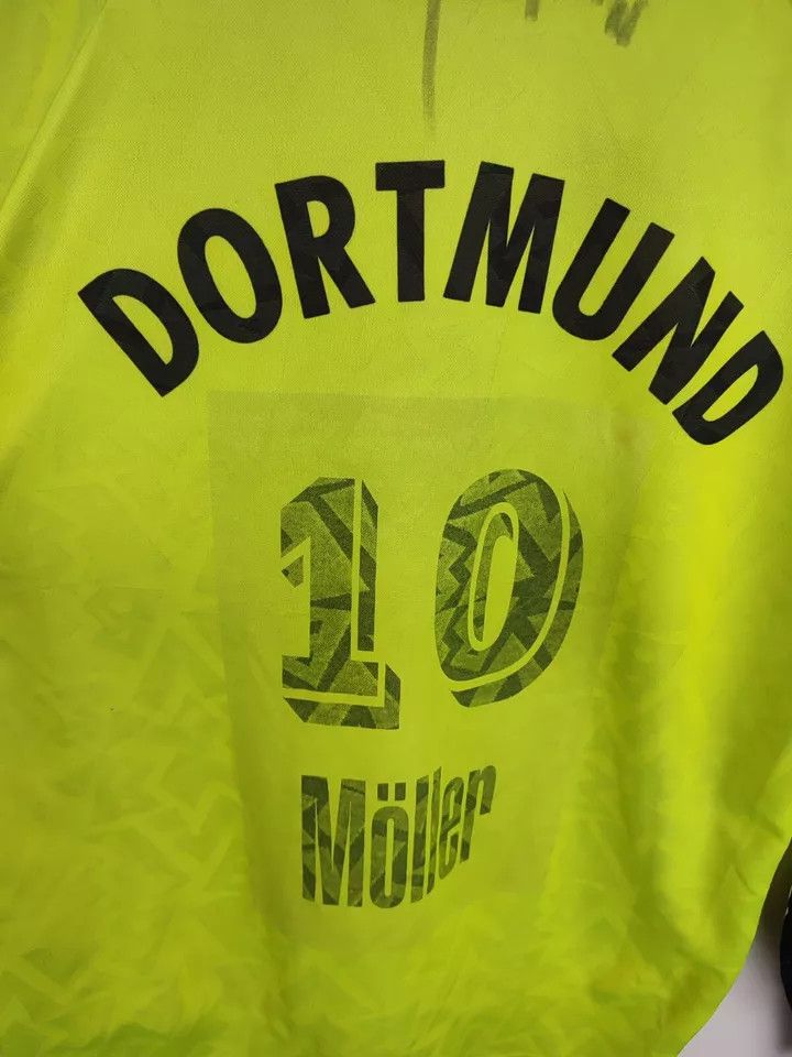 Nike 1995-96 Borussia Dortmund Home #10 Moller MEN S FOOTBALL Size US S / EU 44-46 / 1 - 19 Thumbnail