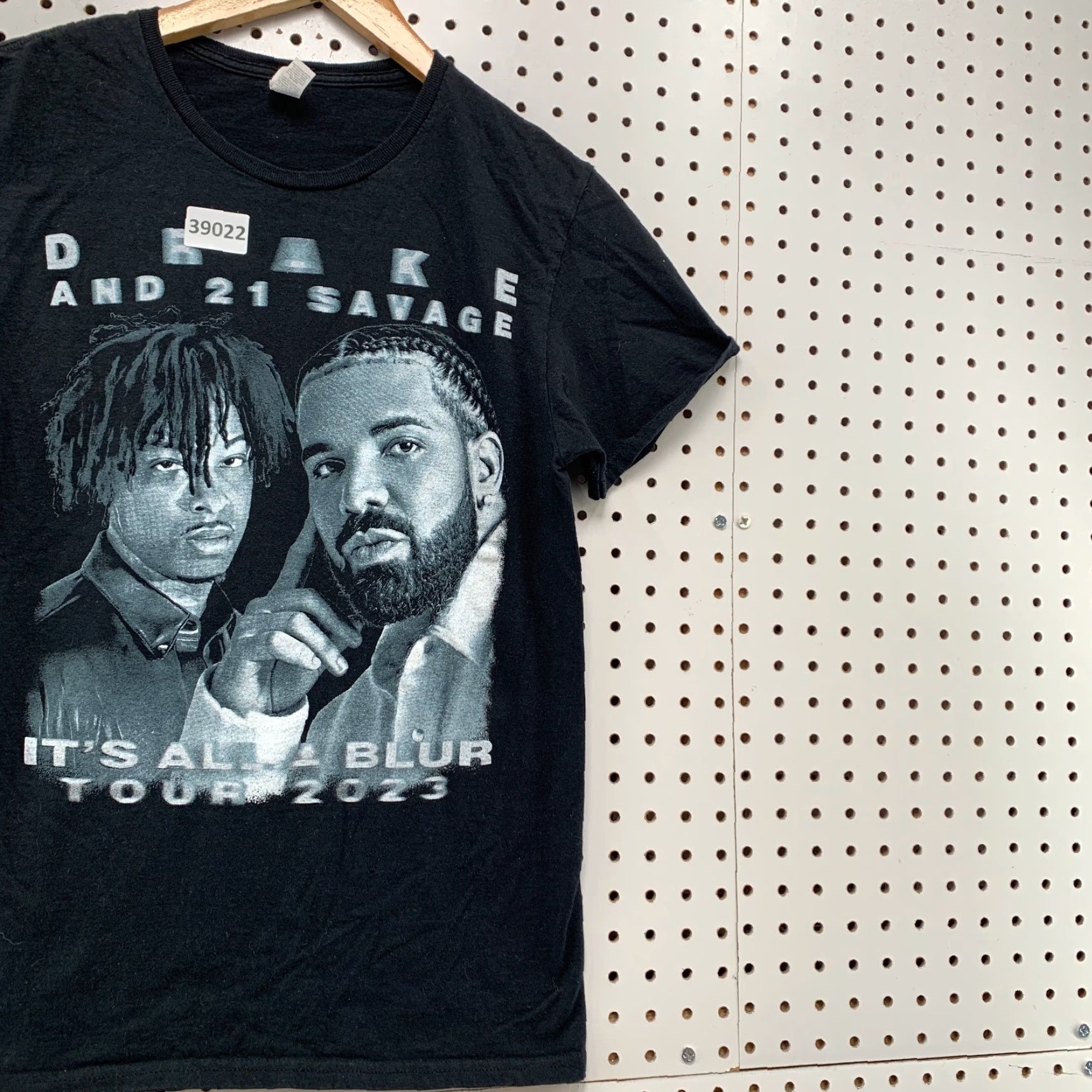 Vintage Vintage Drake 21 Savage Hip Hop Music T-Shirt Mens Small Black Short Sleeve Crew Neck Graphic Tee Size US S / EU 44-46 / 1 - 5 Thumbnail