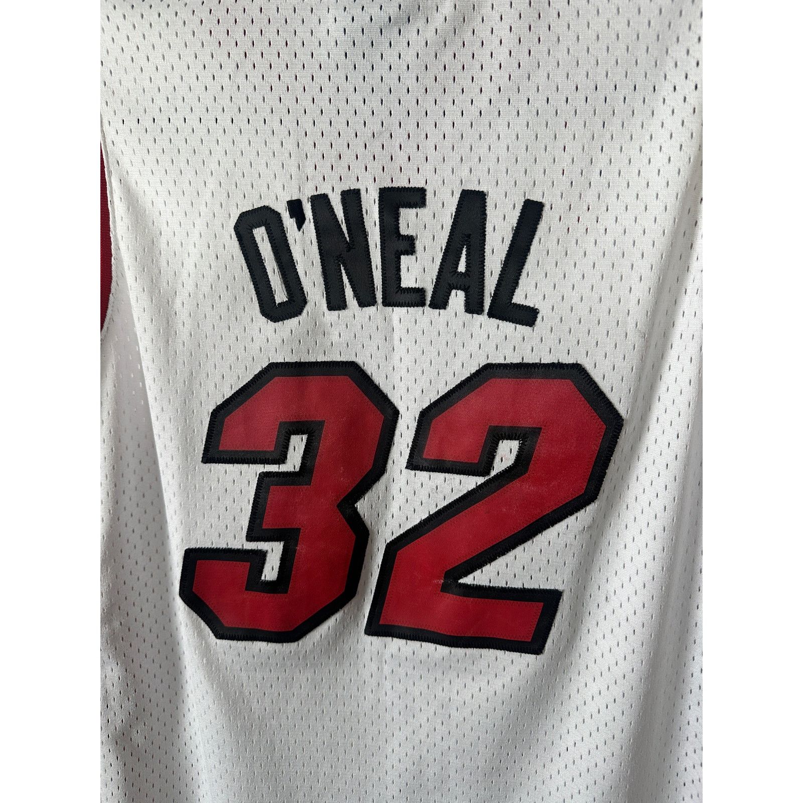 NBA × Reebok × Vintage Vintage Shaq Heat Reebok Jersey Youth Large NBA Size US XS / EU 42 / 0 - 8 Thumbnail
