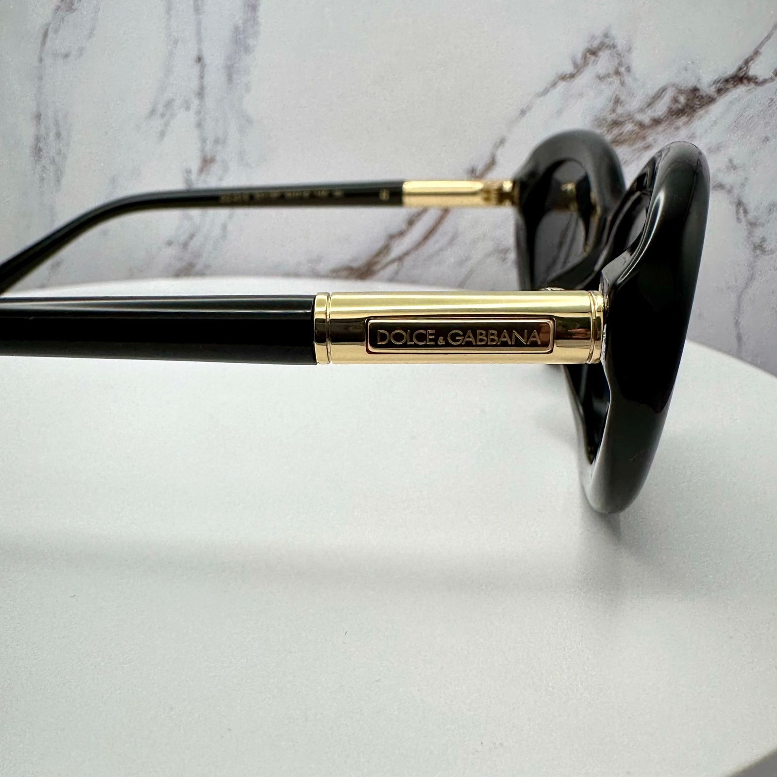 Dolce & Gabbana New Dolce & Gabbana Sunglasses Black Oval Cat Eye Gold Metal Size ONE SIZE - 21 Thumbnail