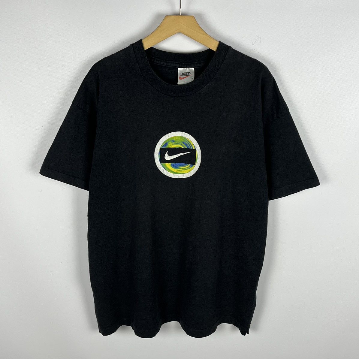 Nike × Vintage Iconic Vintage Nike big logo y2k sunfaded tee 90’s Size US L / EU 52-54 / 3 - 10 Thumbnail
