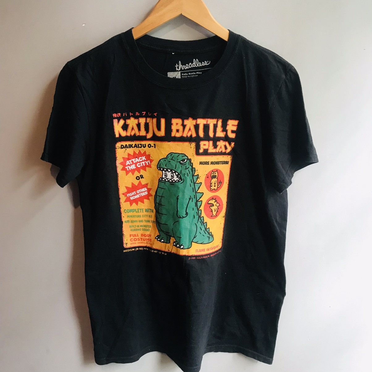 Vintage Kaiju Battle Play Tee Size US M / EU 48-50 / 2 - 2 Thumbnail