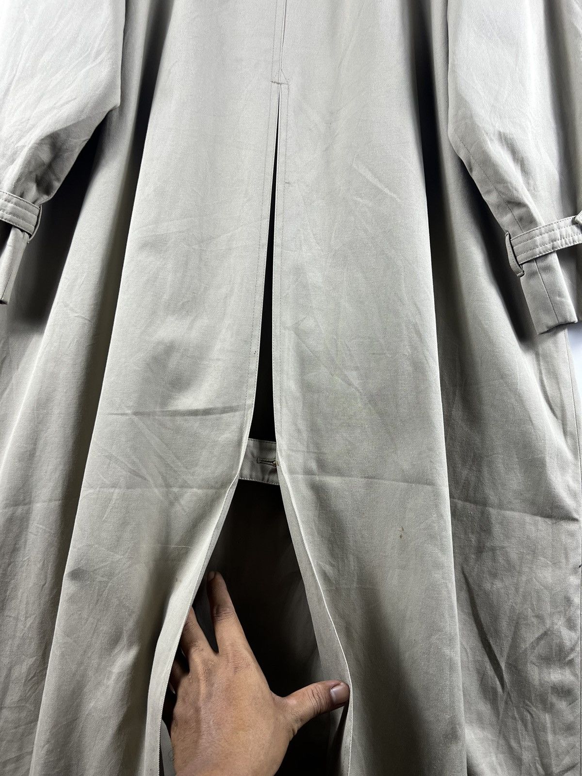 Aquascutum 🔥TRENCH🔥 AQUASCUTUM LONDON TRENCH COAT IN NUDE COLOR Size US M / EU 48-50 / 2 - 14 Thumbnail