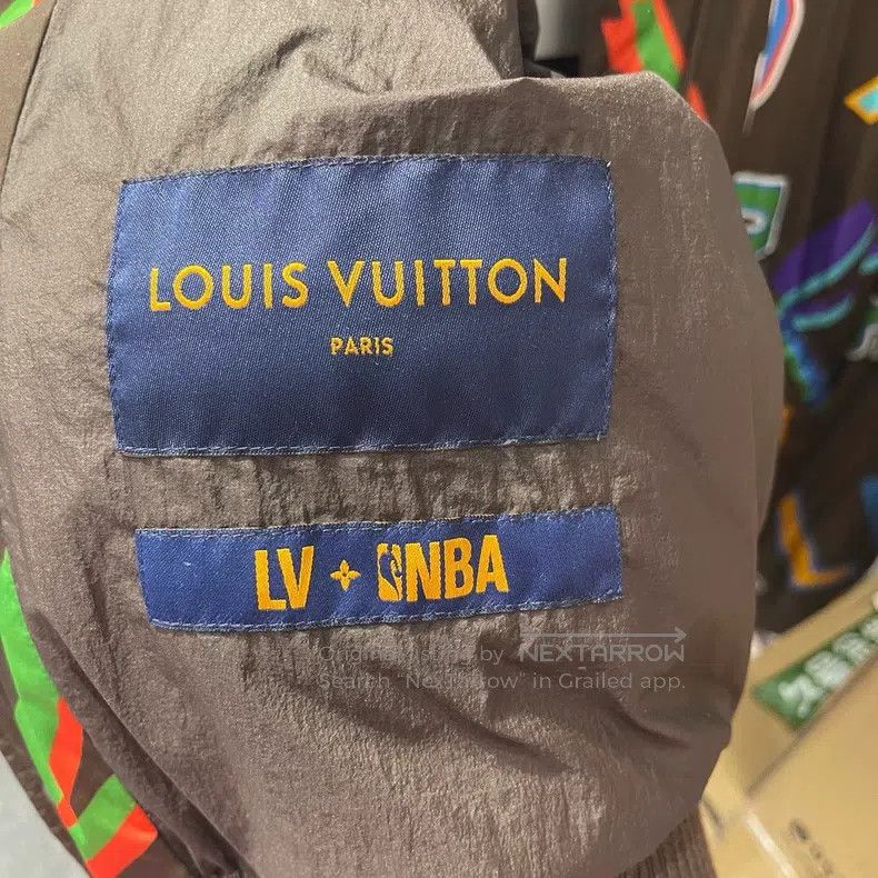 Louis Vuitton Louis Vuitton NBA co-branded monogrammed logo hooded jacke Size US L / EU 52-54 / 3 - 3 Thumbnail