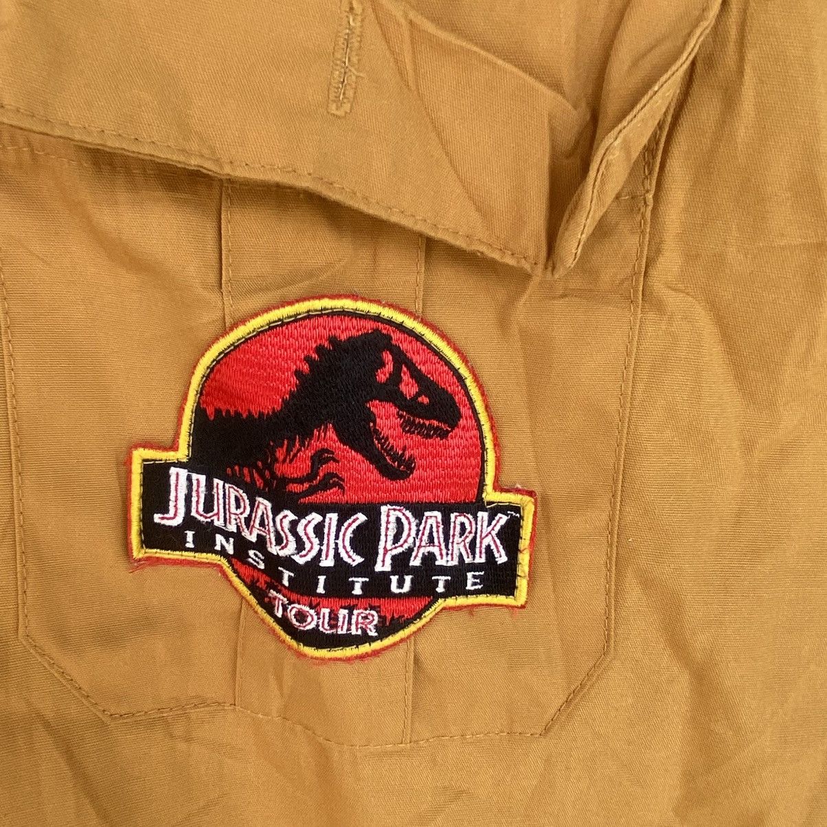 Other Vintage Jurassic Park Embroidered Logo Short Sleeve Tshirt Size US L / EU 52-54 / 3 - 6 Thumbnail