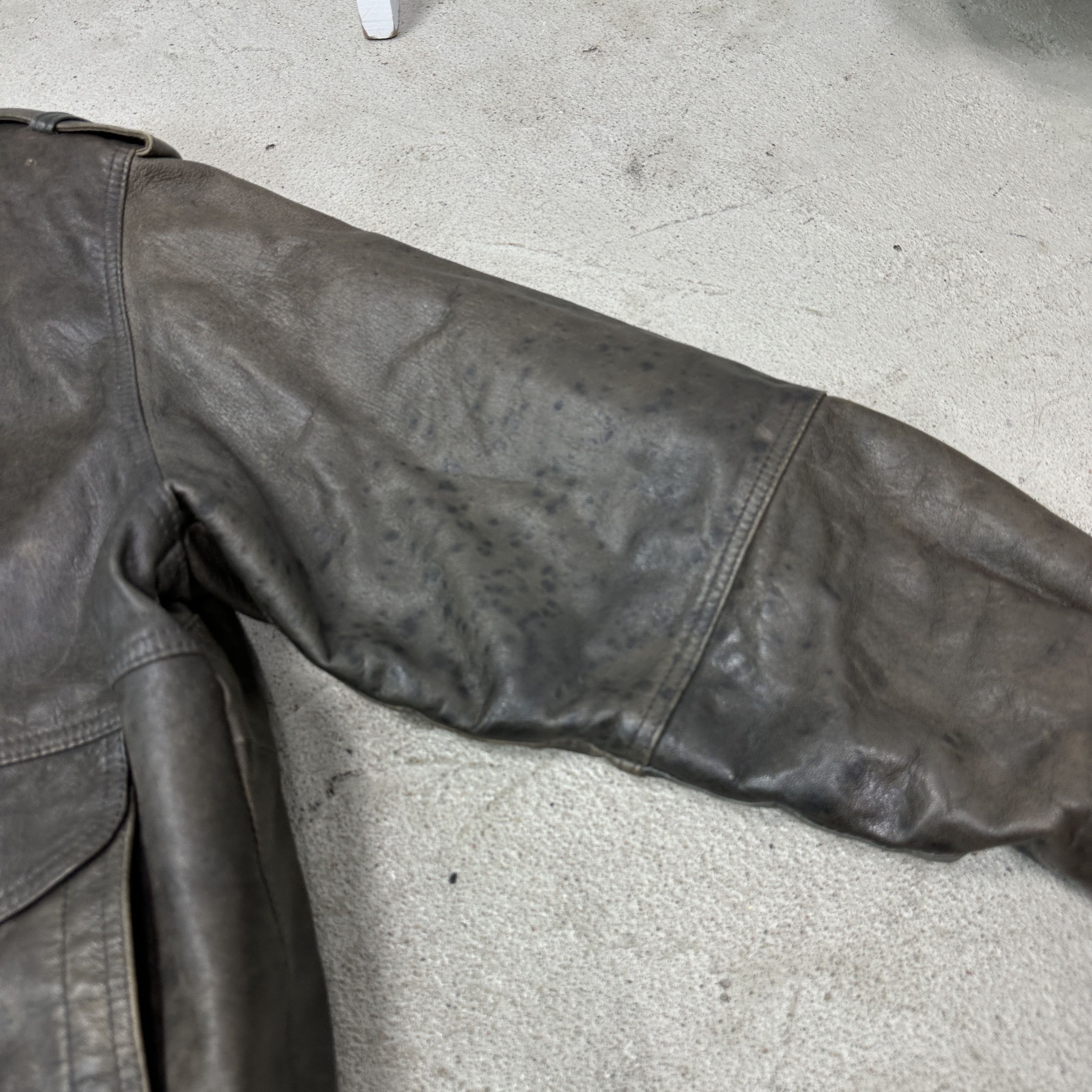 Vintage Vintage Leather Biker Moto Washed Bomber Jacket 80s Size US L / EU 52-54 / 3 - 5 Thumbnail