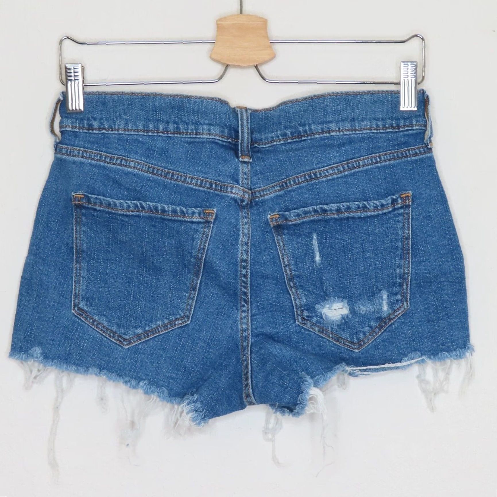 Old Navy Old Navy Womens 2 Boyfriend Distressed Medium Blue Denim Jean Cut Off Shorts Size 26" / US 2 / IT 38 - 4 Thumbnail