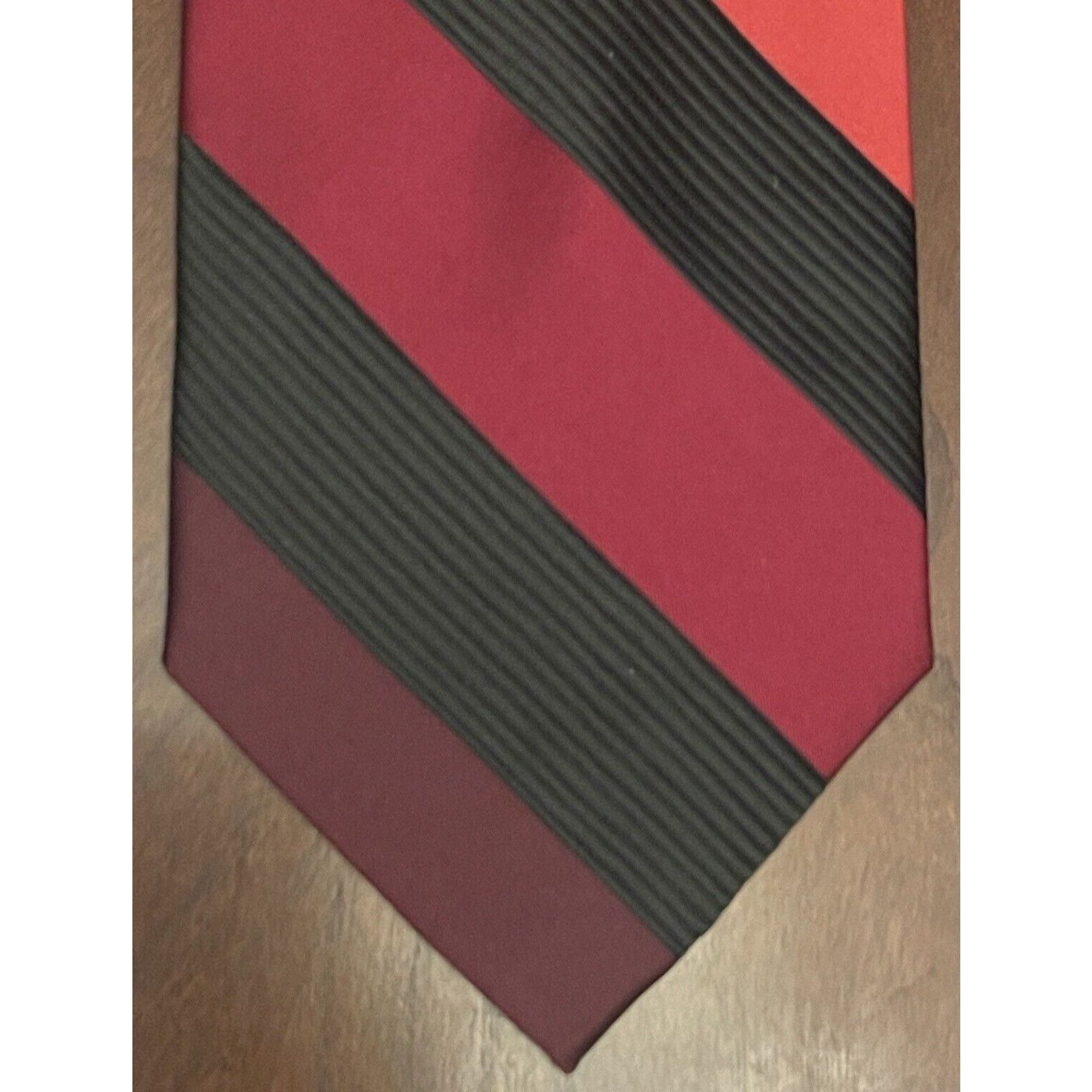 Other Adolfo Hand Made 100% Silk Men’s Neck Tie Made in China Size ONE SIZE - 1 Thumbnail