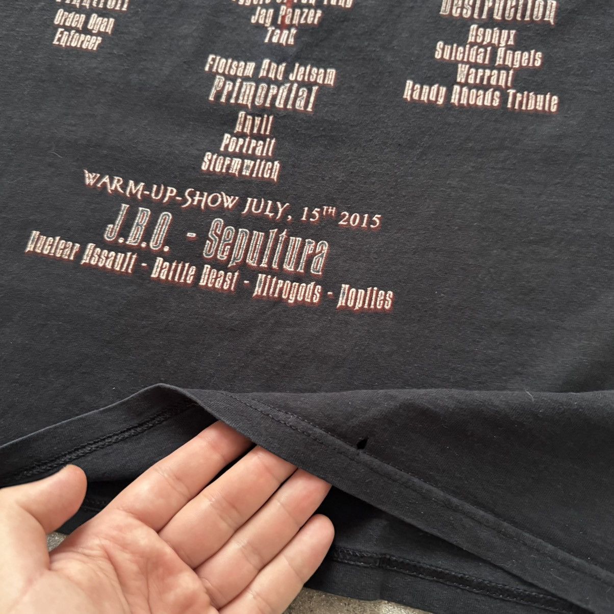 Vintage Amazing Vintage Y2K Faded Rock T-Shirt Size US XL / EU 56 / 4 - 13 Thumbnail