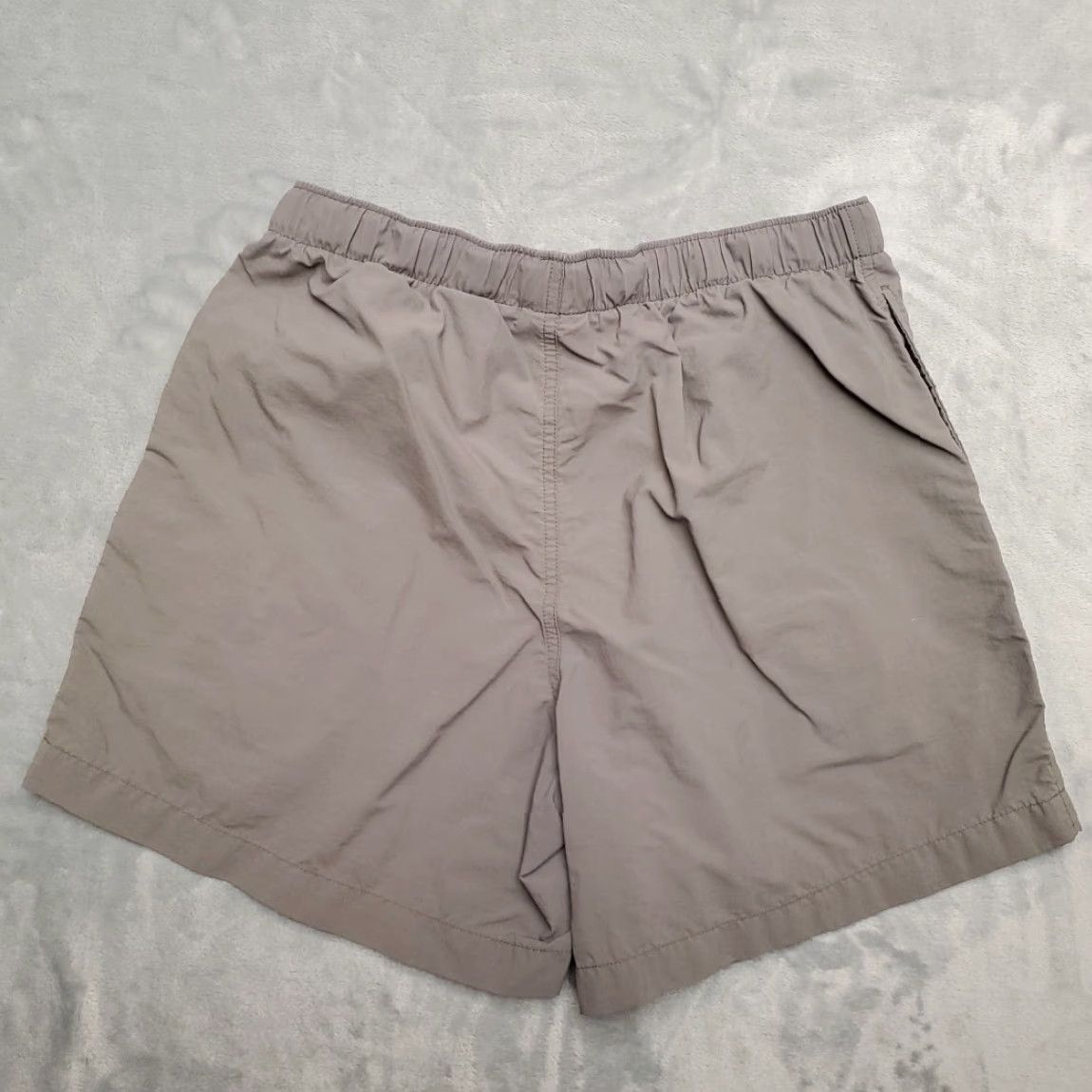 Vintage Columbia Shorts Women S Green 100% Nylon Performance Lightweight Running Casual Size 28" / US 6 / IT 42 - 4 Thumbnail