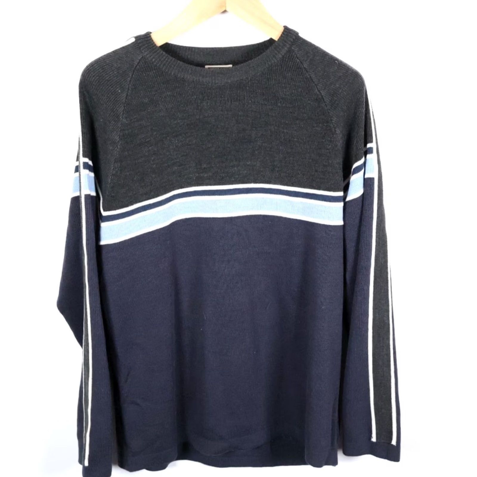 Vintage VINTAGE Arizona Men’s Large Dark Blue Gray Striped Sleeve Pattern Crewneck Sweater / Pullover / Hipster Preppy Punk Retro / 80s 90s Inspired Size US L / EU 52-54 / 3 - 2 Thumbnail