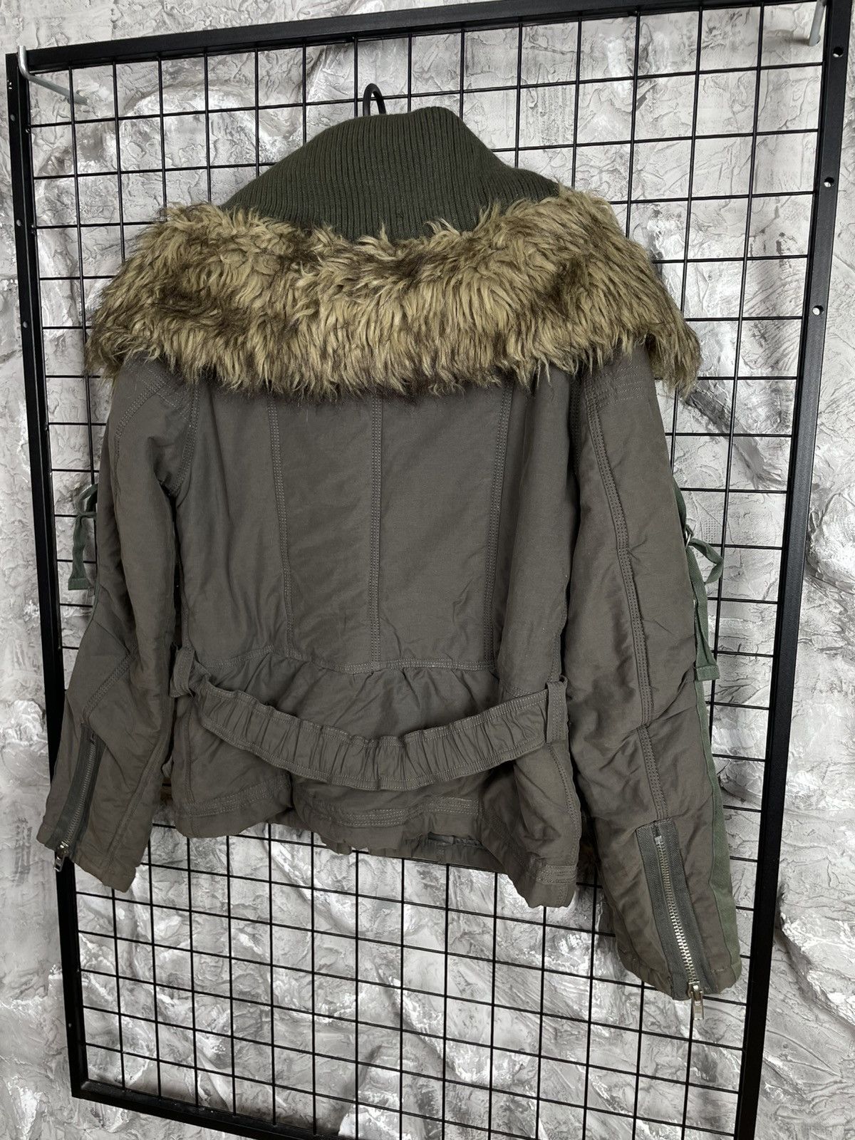 Junya Watanabe VNTG Y2K Fur Bandage Jacket DG LGB GOA Archive Japanese Vibe Size US S / EU 44-46 / 1 - 11 Thumbnail