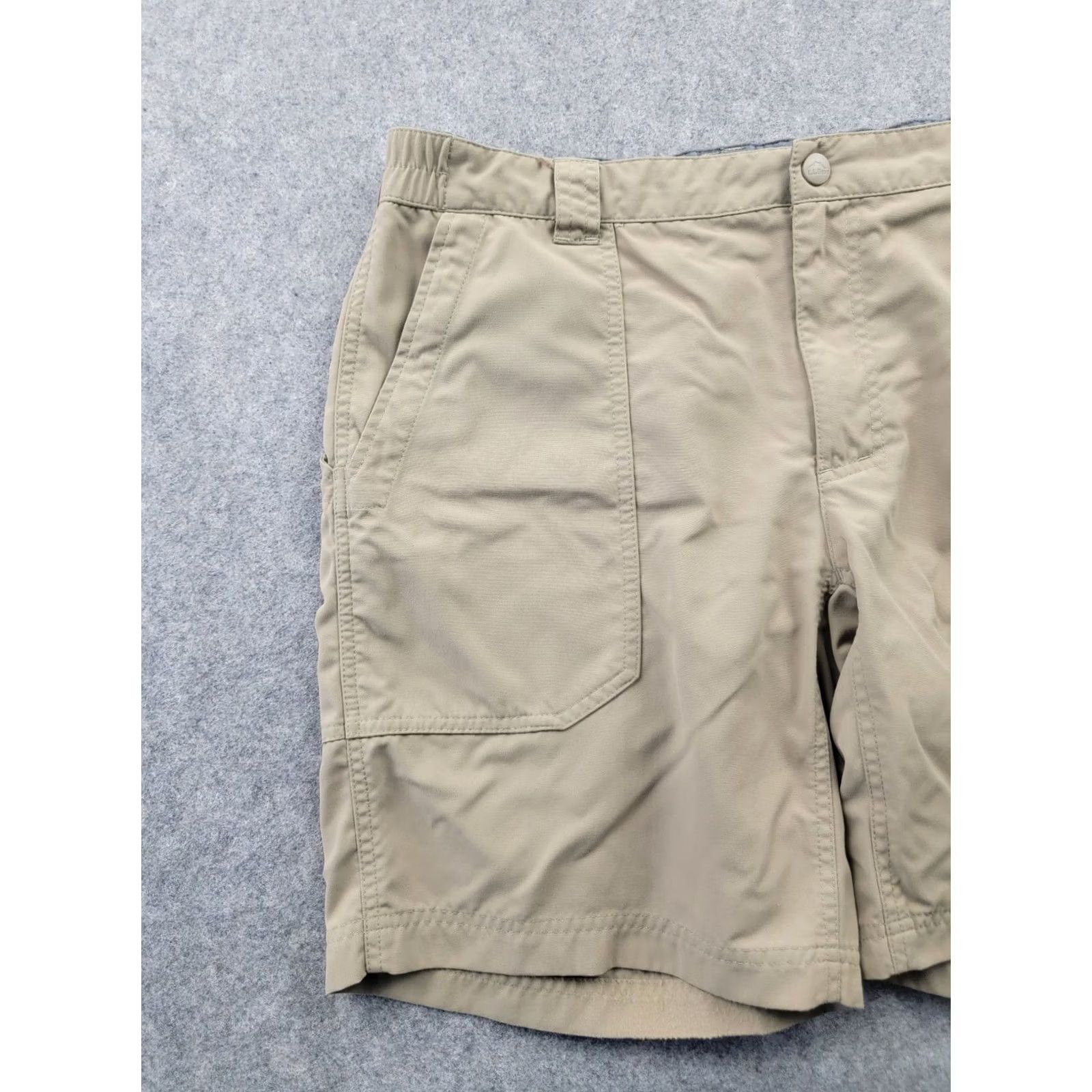 Vintage LL Bean Shorts Mens Large Brown Tan 100% Nylon Outdoor Cargo Casual Vintage? Size US 33 - 2 Thumbnail