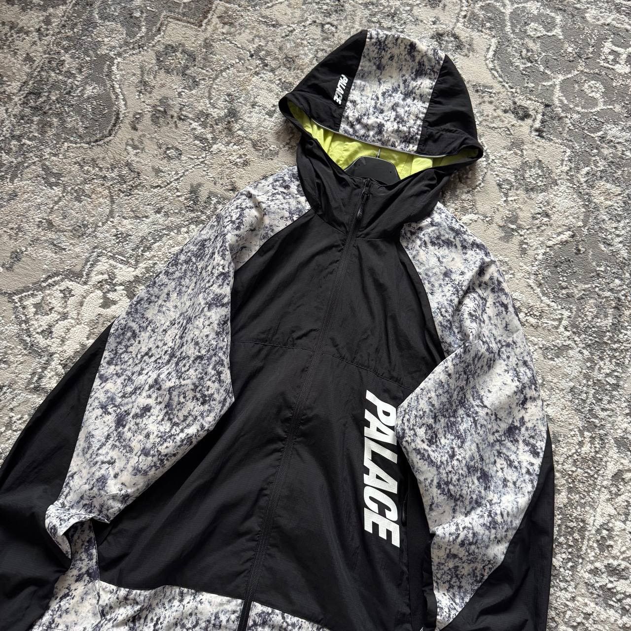 Palace Palace P Line Run It Marble Nylon Shell Hooded Jacket Size US L / EU 52-54 / 3 - 4 Thumbnail