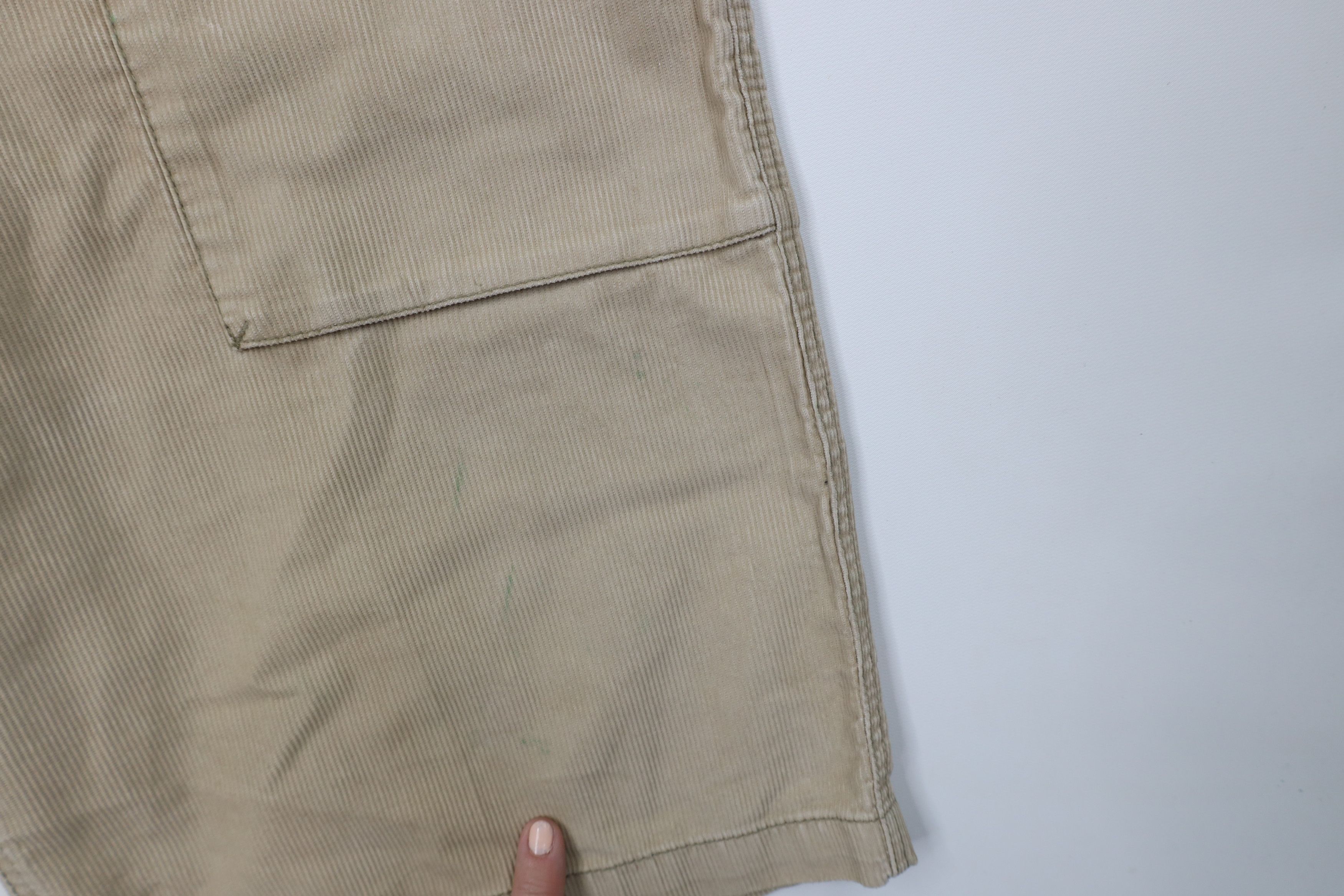 Vintage Vintage 90s Y2K Streetwear Baggy Big Pocket Corduroy Shorts Size US 34 / EU 50 - 5 Thumbnail