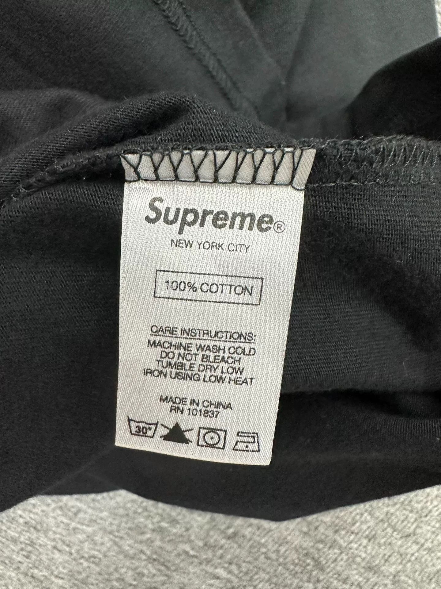 Supreme Supreme Large Logo Short-Sleeve Tee S Size US S / EU 44-46 / 1 - 4 Thumbnail