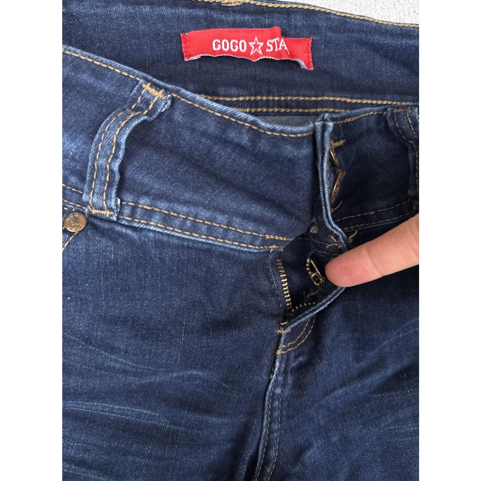 Vintage Gogo Jeans Shorts Jeans Cut-Off 5-Pocket 30x4 Juniors Blue Denim Short Inseam 4in Casual Womens Modern Stretch 3 Size 26" / US 2 / IT 38 - 6 Thumbnail