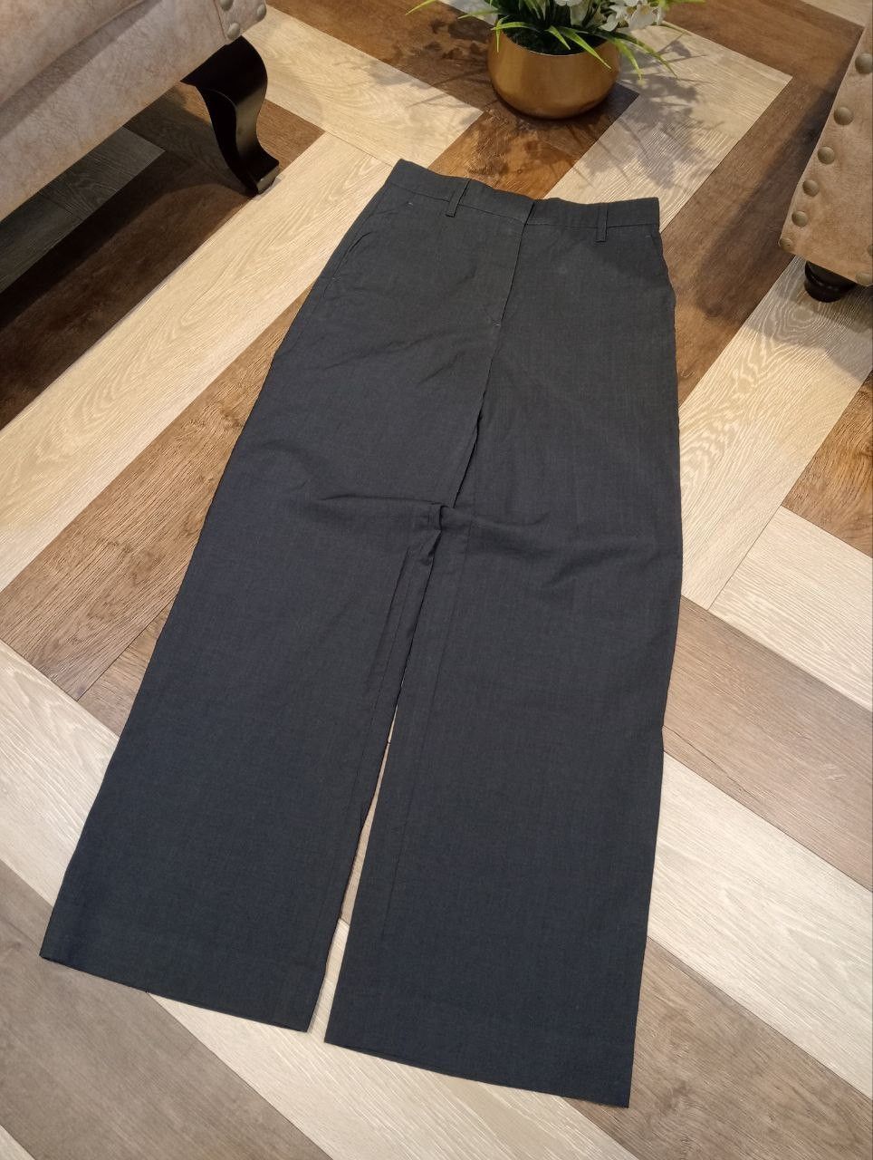 Prada LUXURY PRADA MILANO BAGGY WIDE LEG PANTS Size 25" / US 0 / IT 36 - 2 Thumbnail