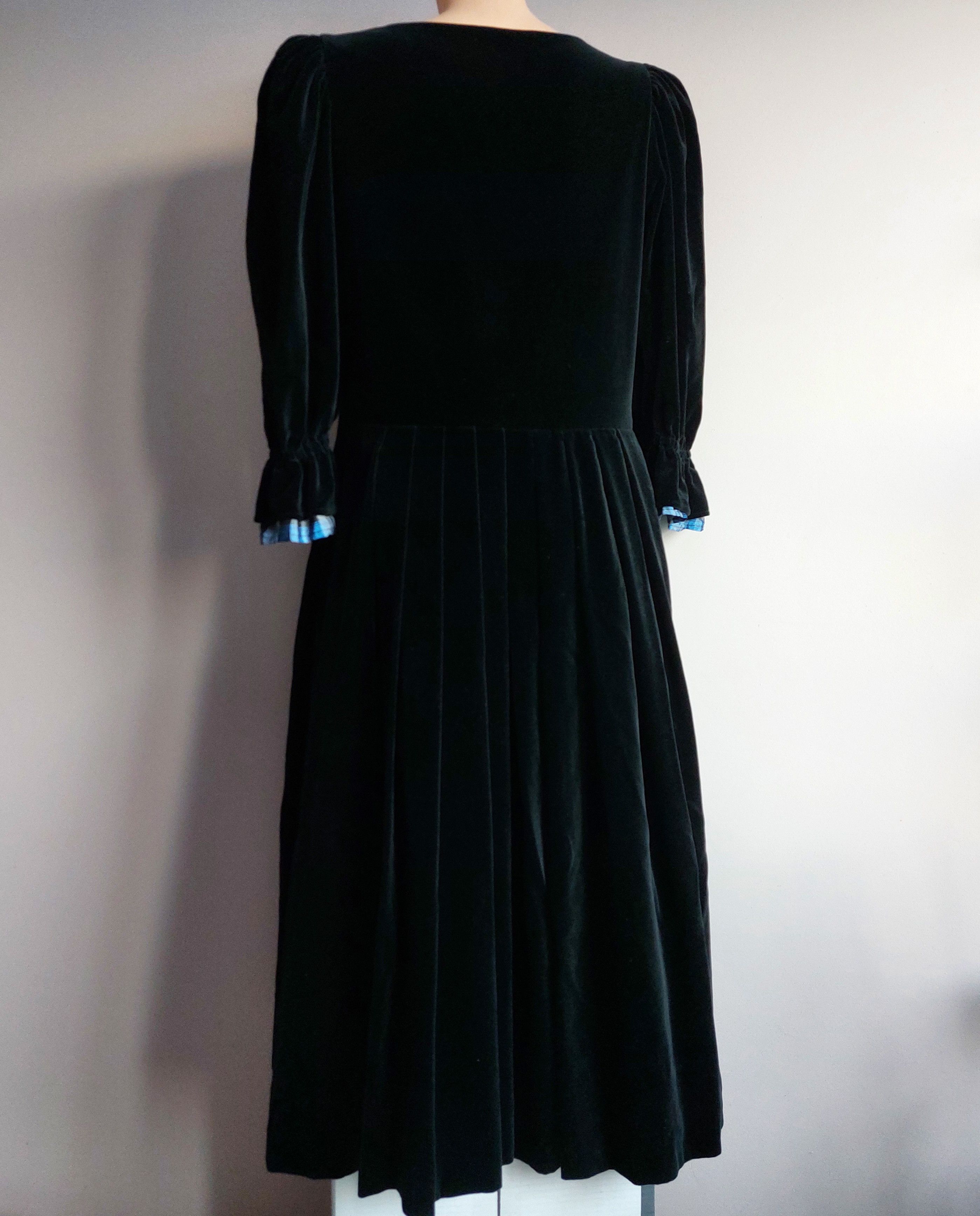 Vintage Peter Hahn CountryLine velvet dress with silk embellishment Size XL / US 12-14 / IT 48-50 - 2 Thumbnail