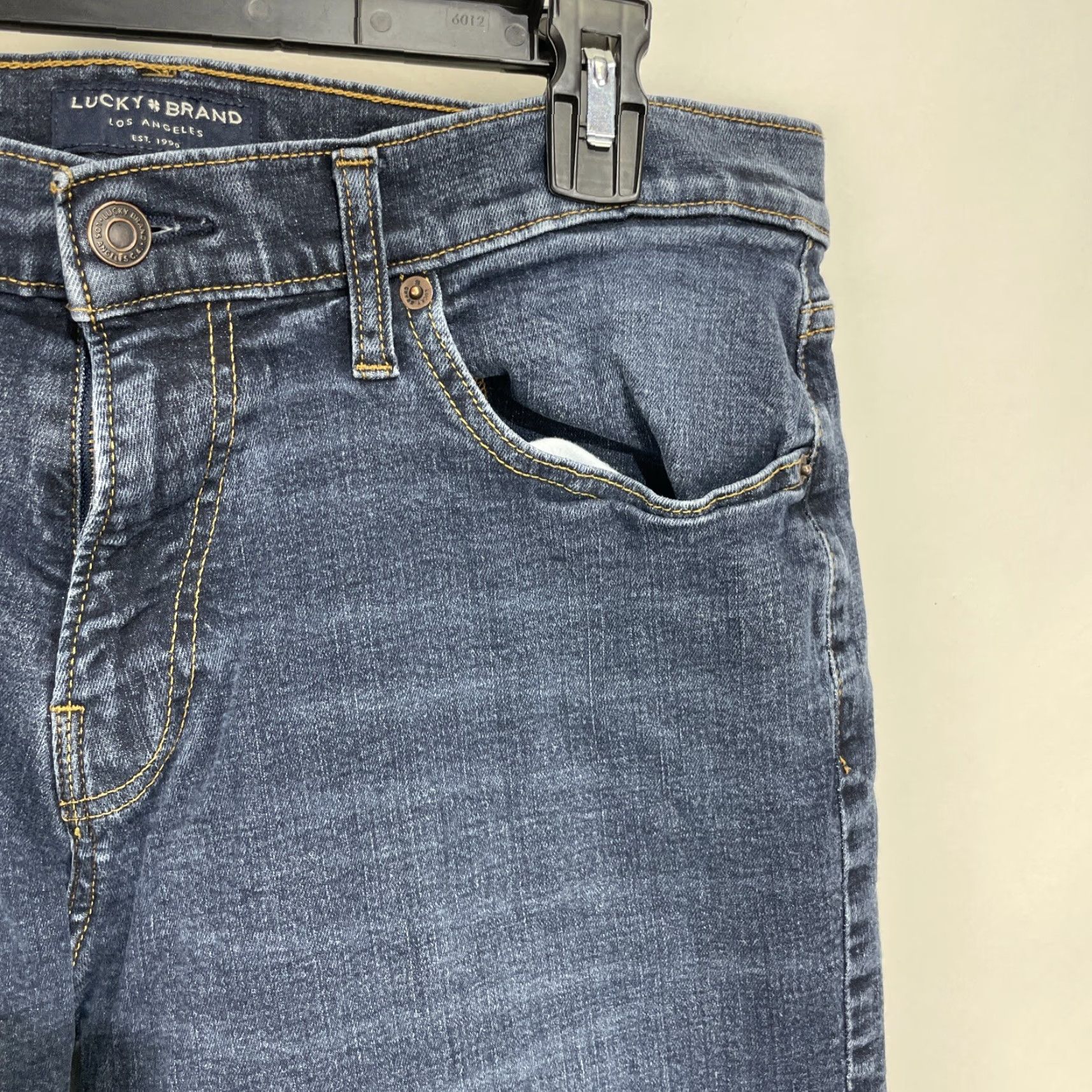 Lucky Brand Lucky Brand Men's Jeans 34x30 Blue 221 Straight Leg Denim Size US 34 / EU 50 - 3 Thumbnail