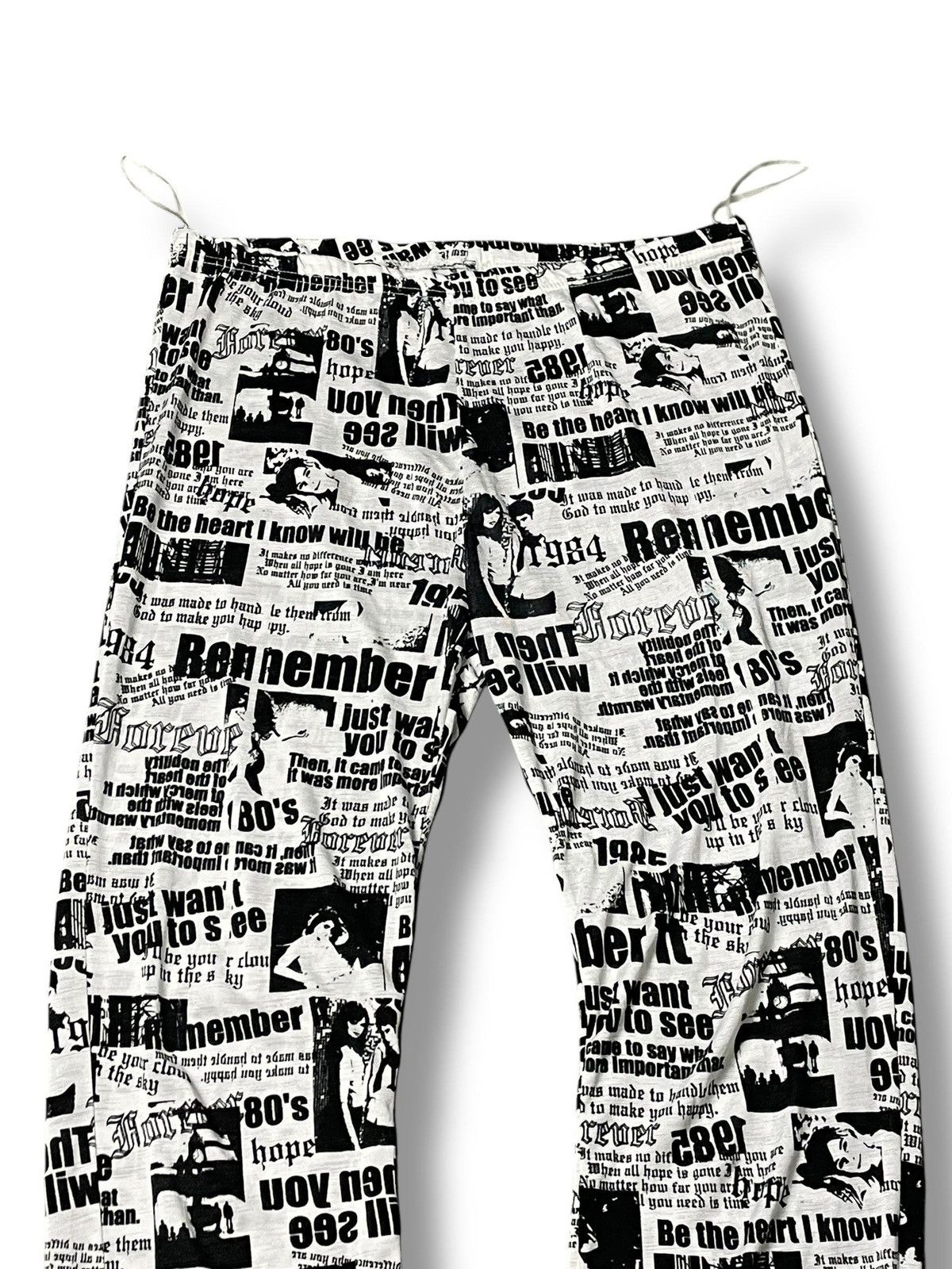 Designer × Japanese Brand Blue Trive Newspaper Pattern Cotton Spandex Pants (4) Size US 30 / EU 46 - 2 Thumbnail