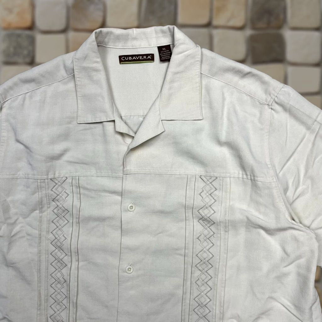 Cubavera Cubavera shirt Men XL Cream short sleeve button camp collar embroidered rayon Size US XL / EU 56 / 4 - 1 Thumbnail