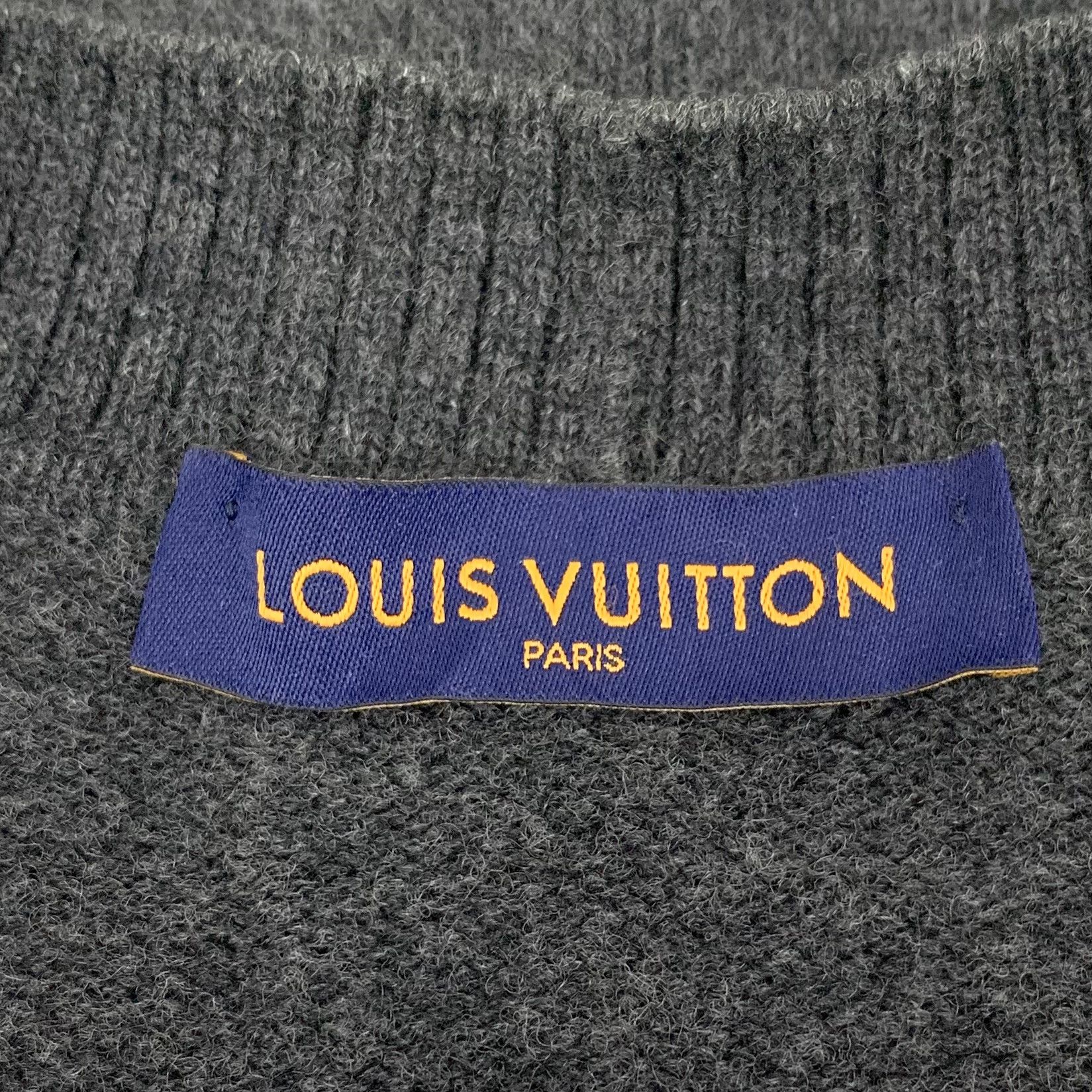 Louis Vuitton Louis Vuitton Monogram Wool V-Neck Cardigan Size L Size US L / EU 52-54 / 3 - 5 Thumbnail