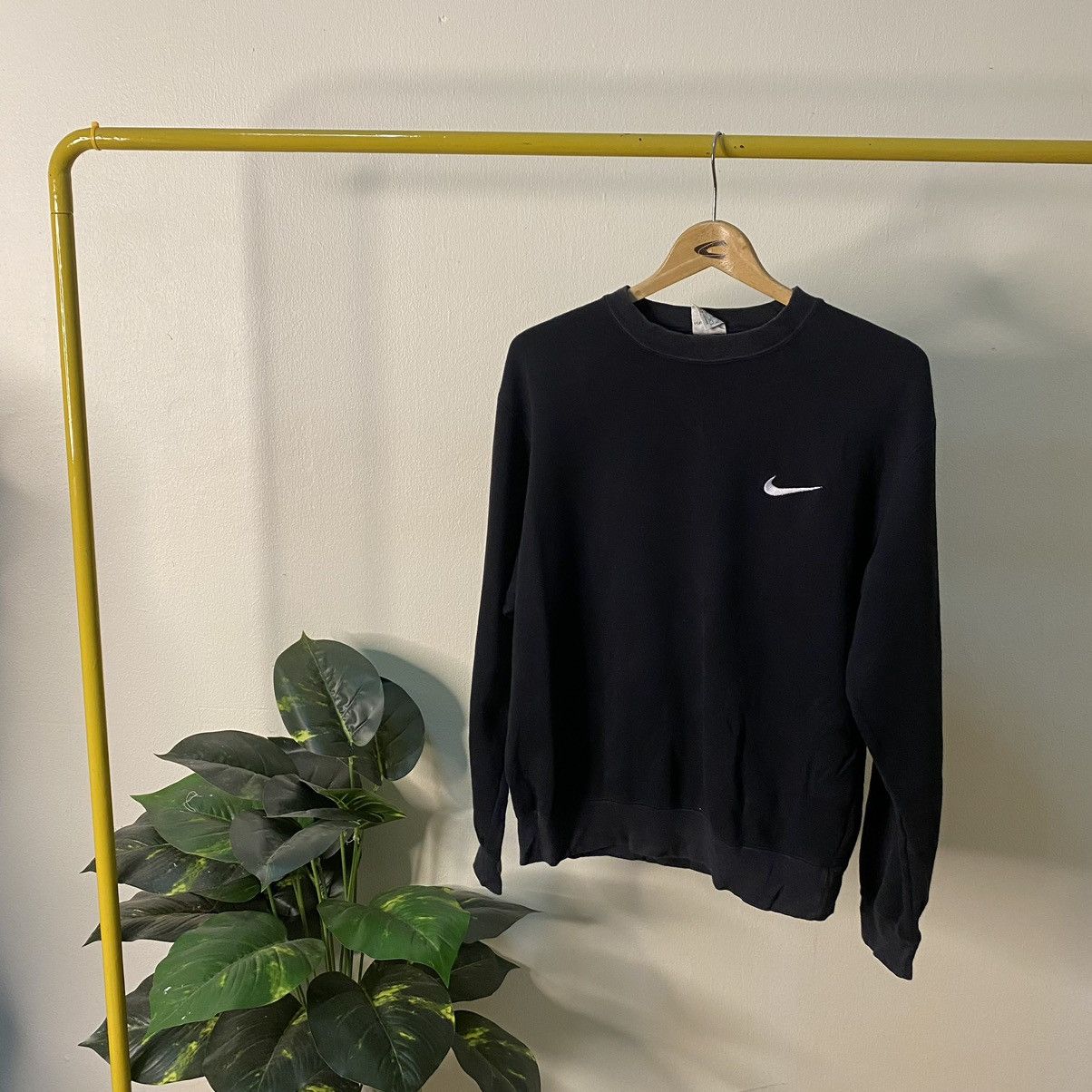 Nike × Vintage 1990s Nike Essential Embroidery Small Swoosh Sweatshirt Size US M / EU 48-50 / 2 - 1 Thumbnail