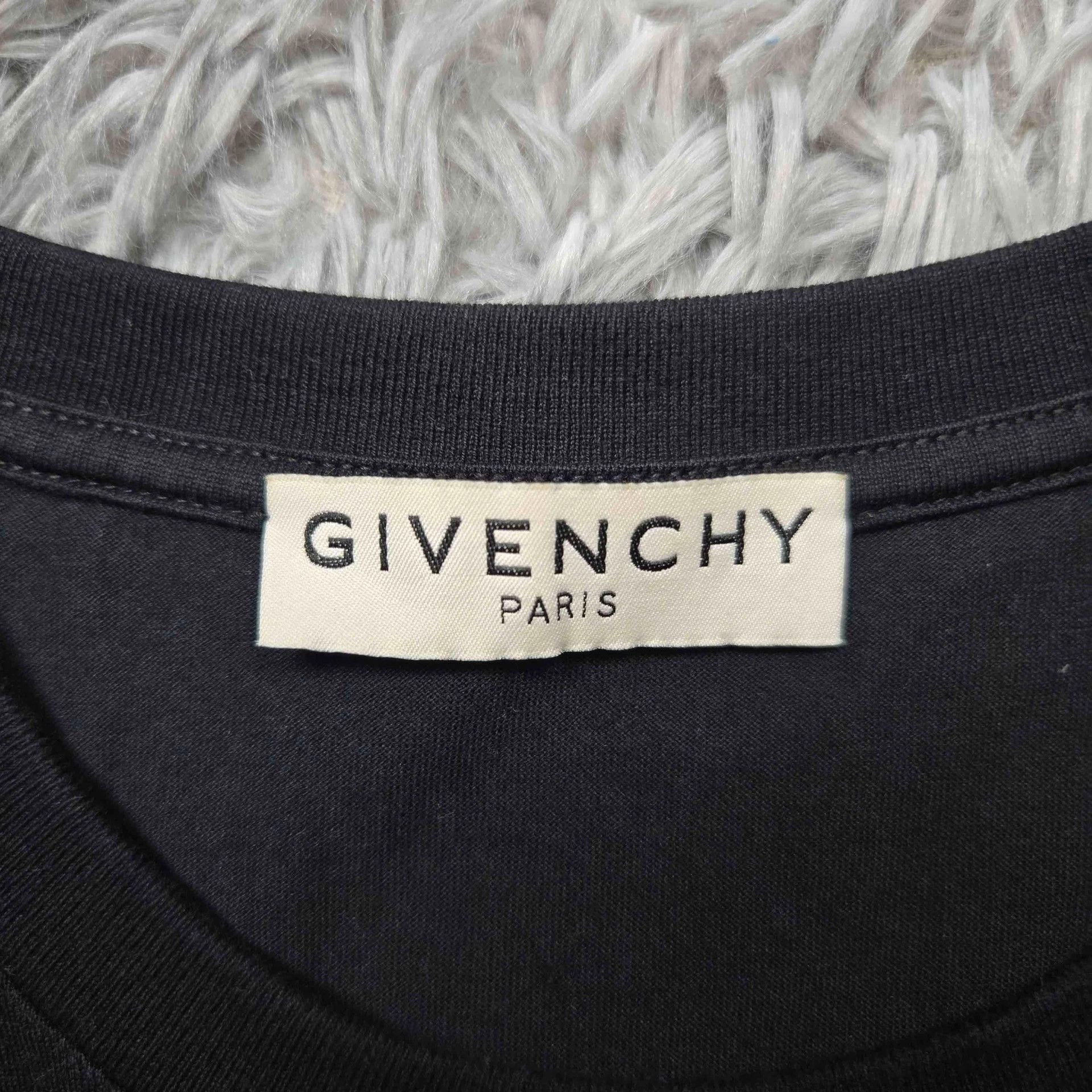 Givenchy givenchy red logo short sleeve t-shirt Size US L / EU 52-54 / 3 - 4 Thumbnail