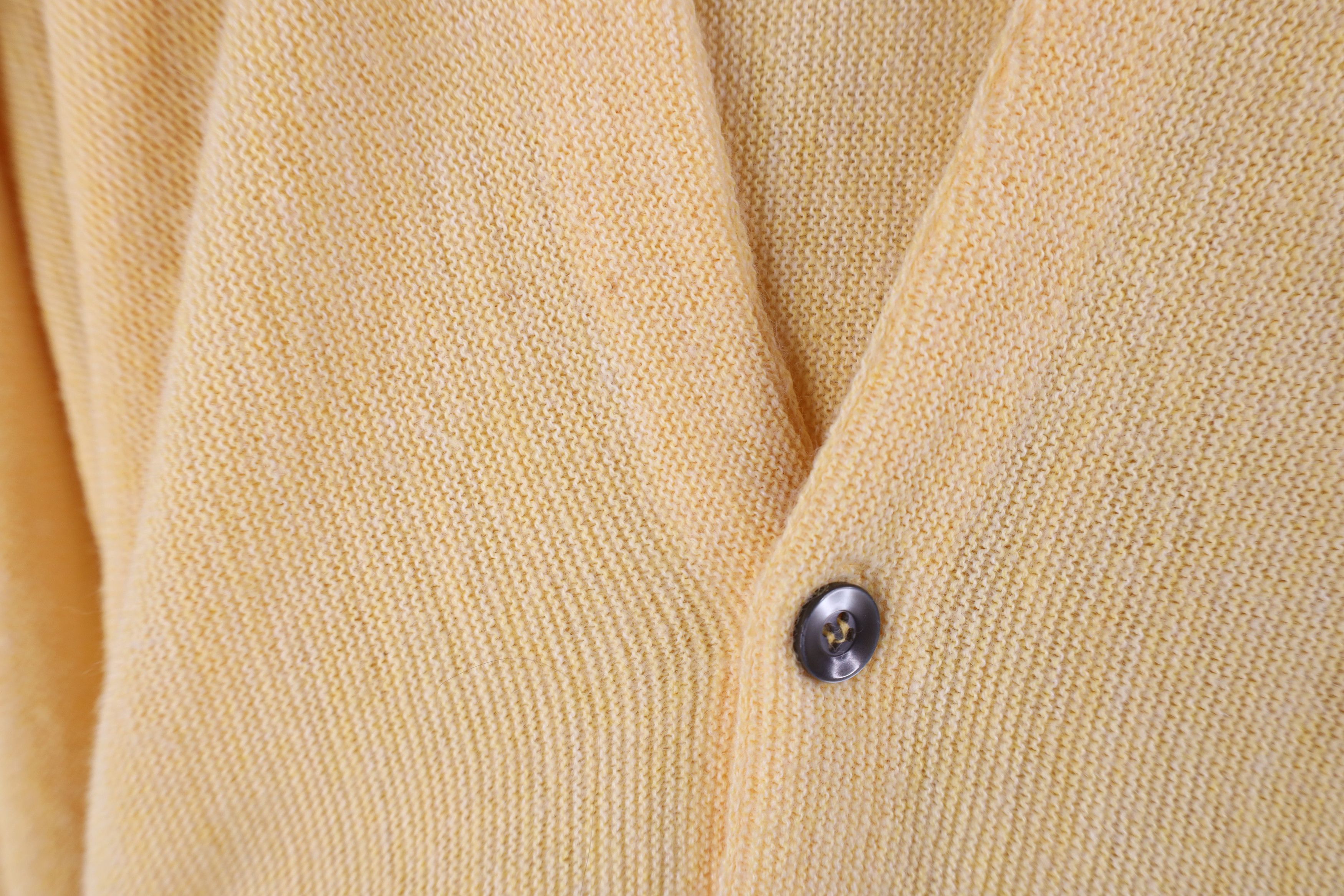 Vintage Vtg 60s Streetwear Cardigan Sweater Kurt Cobain Yellow USA Size US L / EU 52-54 / 3 - 5 Thumbnail