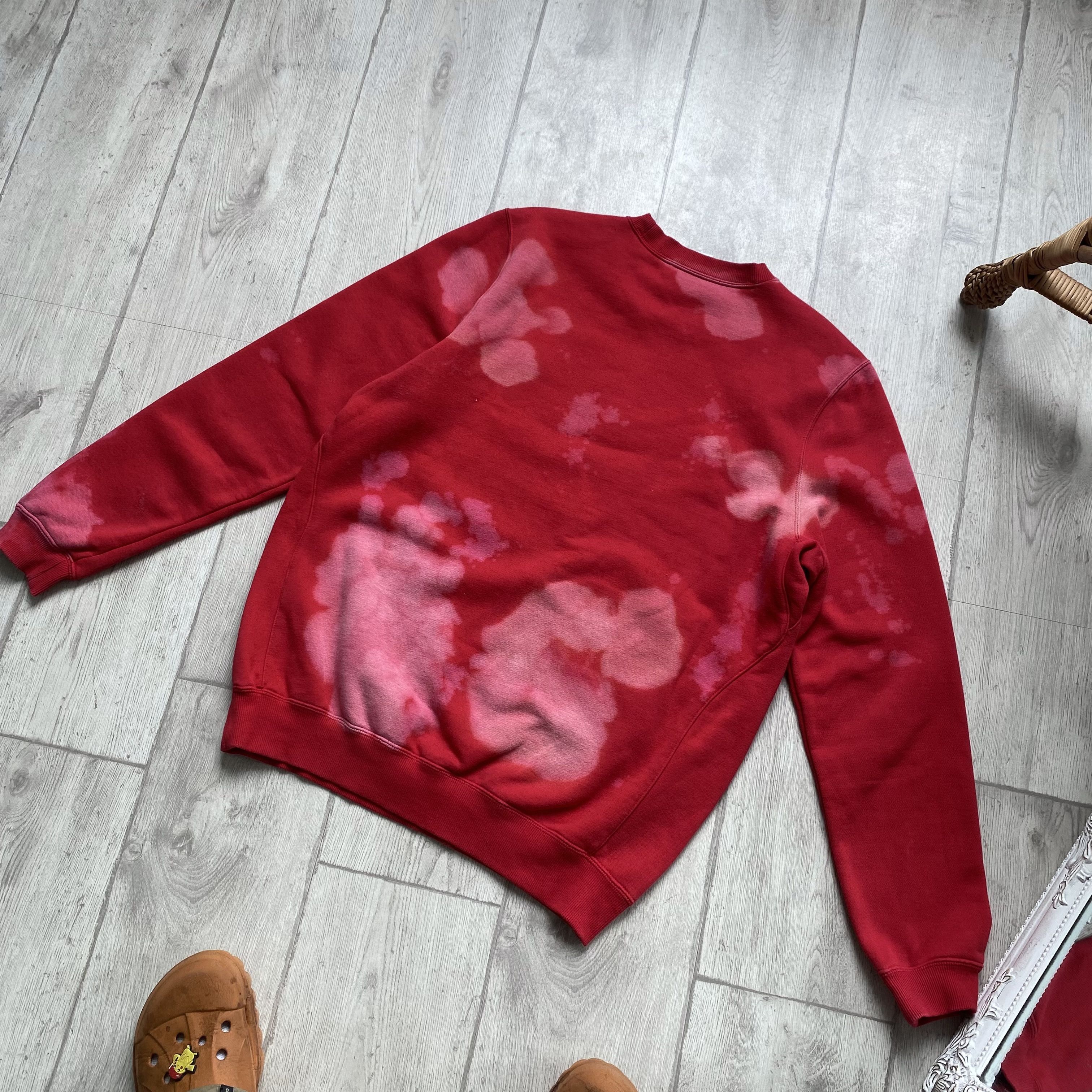 Umbro 00s Custom Umbro Center logo sweatshirt Tie dye Vintage Size US L / EU 52-54 / 3 - 9 Thumbnail