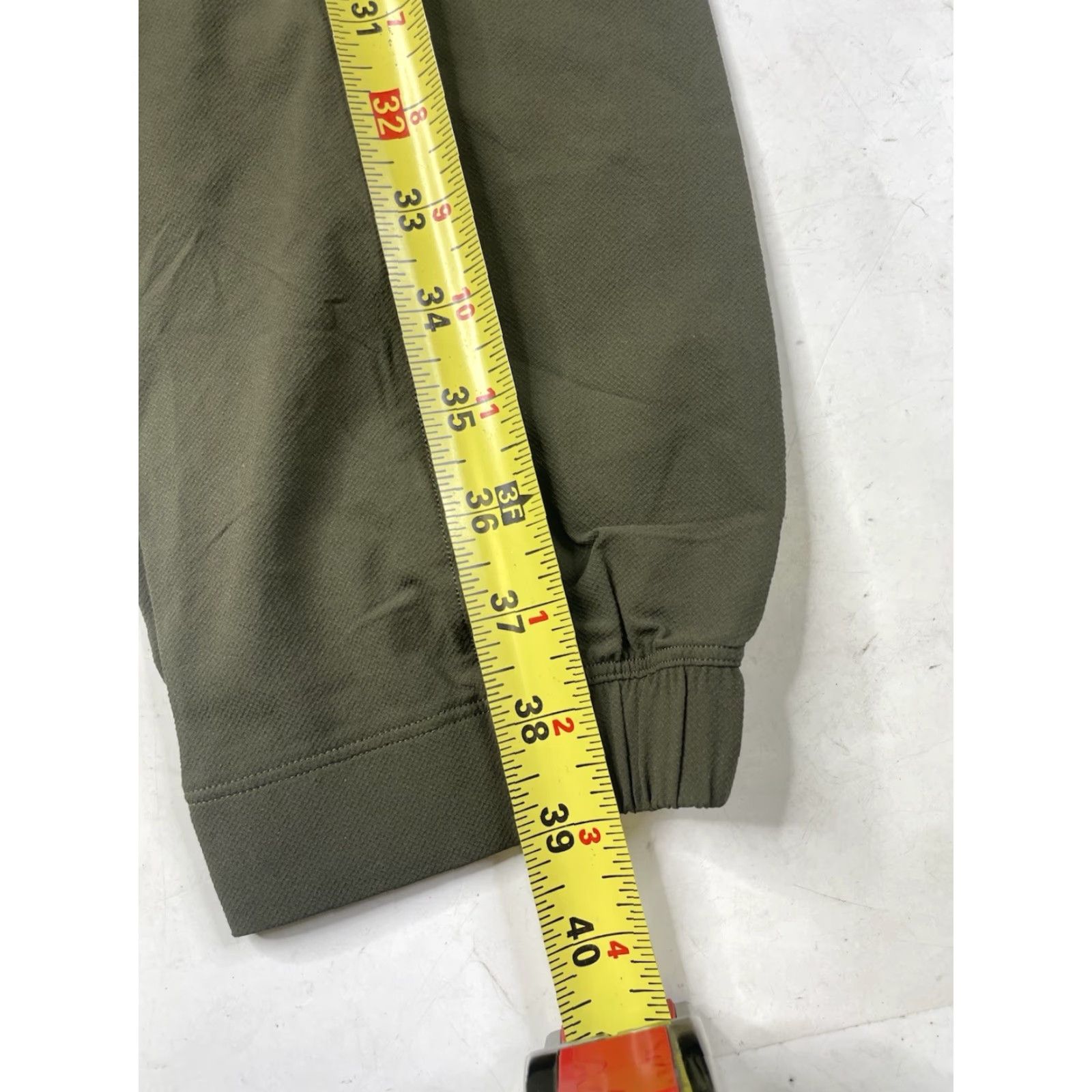 Lululemon Lululemon Women's Jogger Pants Green 6 Tapered Leg Drawstring Waist Pockets Activewear Athleisure Regular Size Type: Pants Size 28" / US 6 / IT 42 - 4 Thumbnail