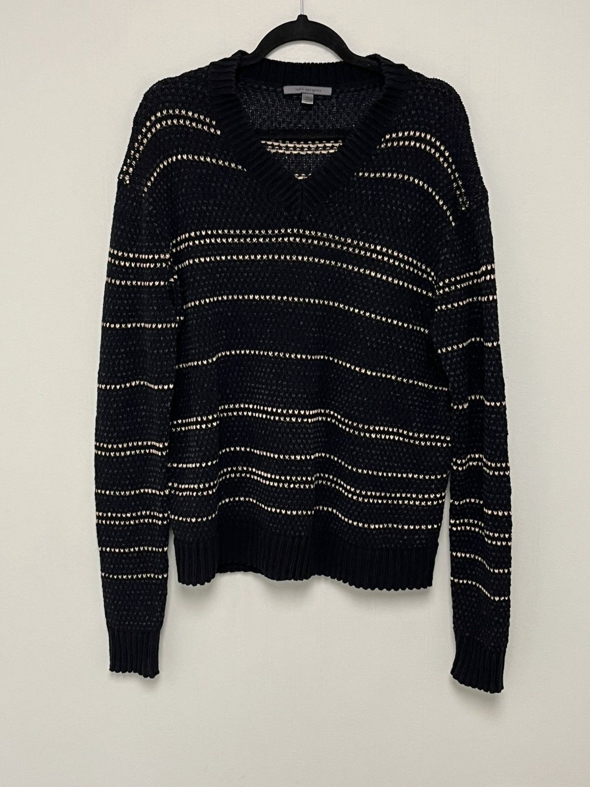 John Varvatos Jacquard stripe Knit Long Sleeve V-Neck Sweater Size medium. Size US M / EU 48-50 / 2 - 9 Thumbnail